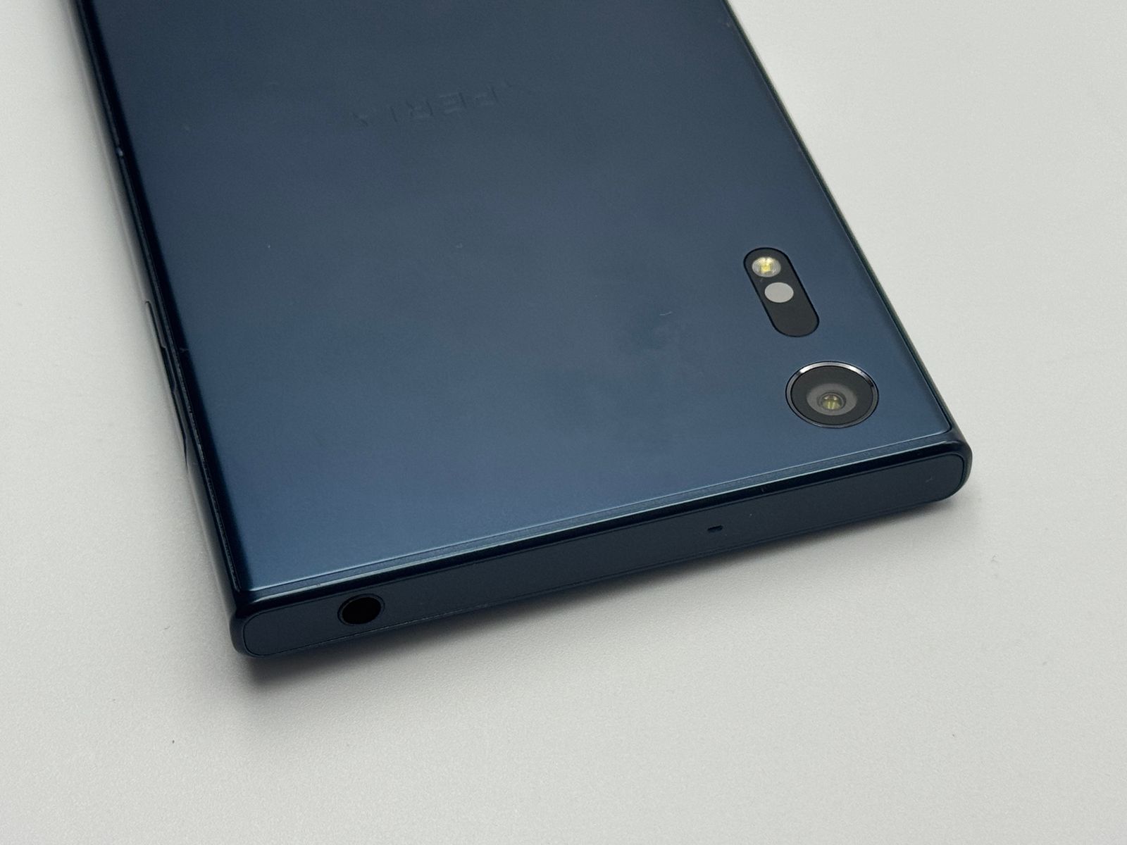 中古 Xperia XZ SOV34 フォレストブルー SIMフリー - メルカリ