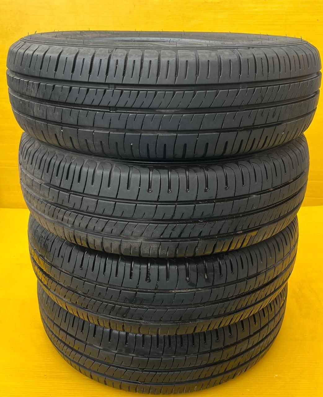 AT-741] 4本 ★2022★ ダンロップタイヤ DUNLOP TYRE 1U2J6 185/70R14 88S 溝 7.08mｍ 日本製
