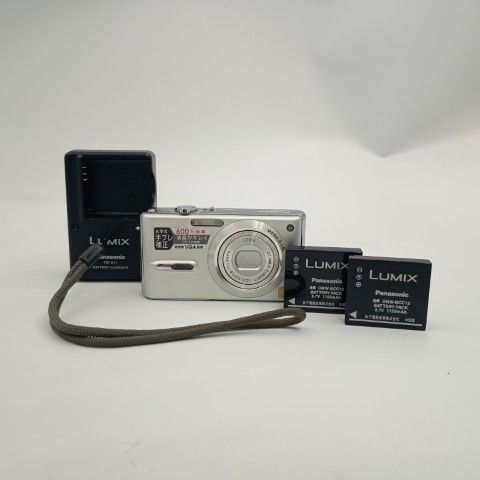 775 Panasonic LUMIX DMC-FX9 デジタルカメラ シルバー DMC-FX9 概要 - デジタルカメラ | LUMIX（ルミックス） ミラーレス一眼