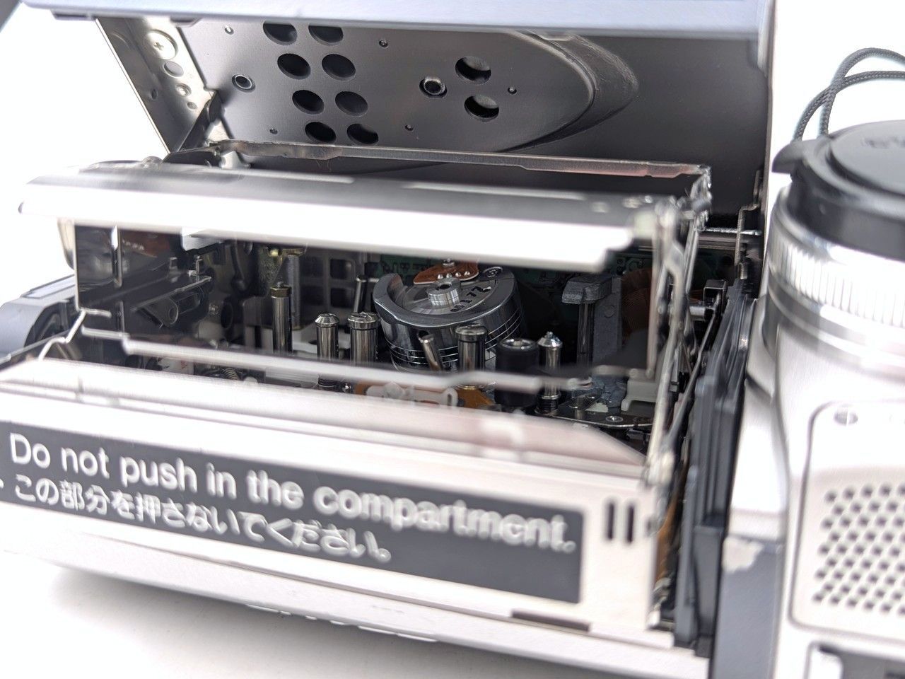 miniDVのダビングに！ SHARP ビデオカメラ VL-EF1 01 miniDVのダビングに！SHARP ビデオカメラ VL-NZ10 7日間保証付き