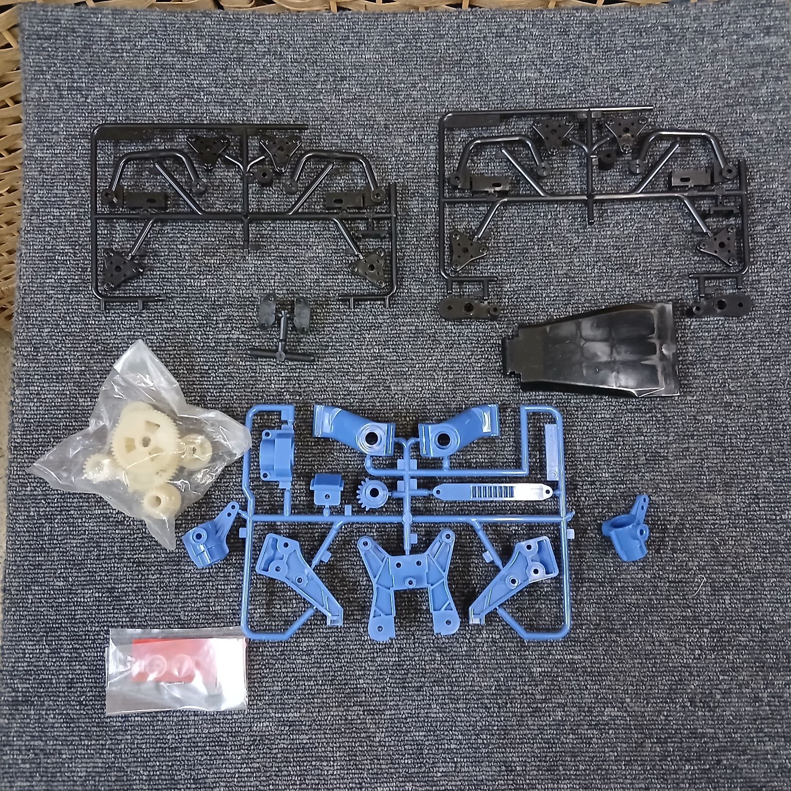 ジャンク TAMIYA系 RCカー用 プラパーツまとめ売り ギア シャーシ 足 