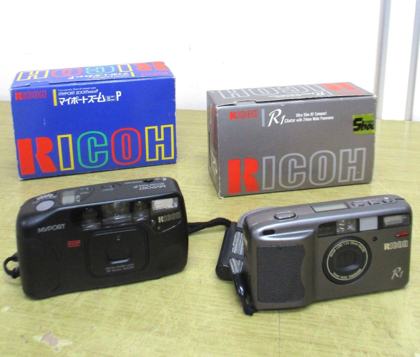 B160 RICOH R1 Date /MYPORT ZOOM MINI P フィルムカメラ 2台売り B160 RICOH R1 Date /MYPORT ZOOM MINI P フィルムカメラ 2台売り