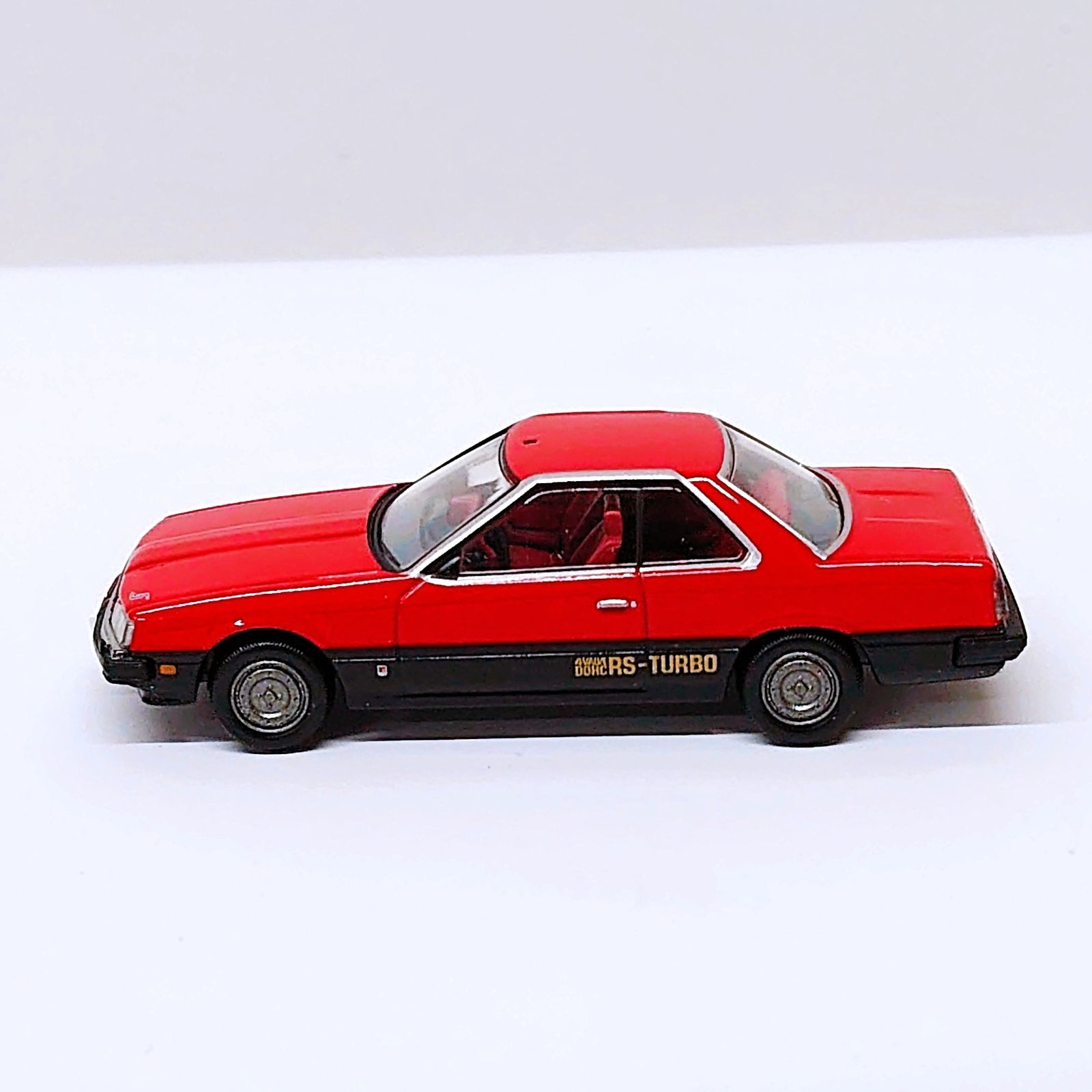 トミーテック TOMICA LIMITED VINTAGE NEO スカイラインRSターボ83年式