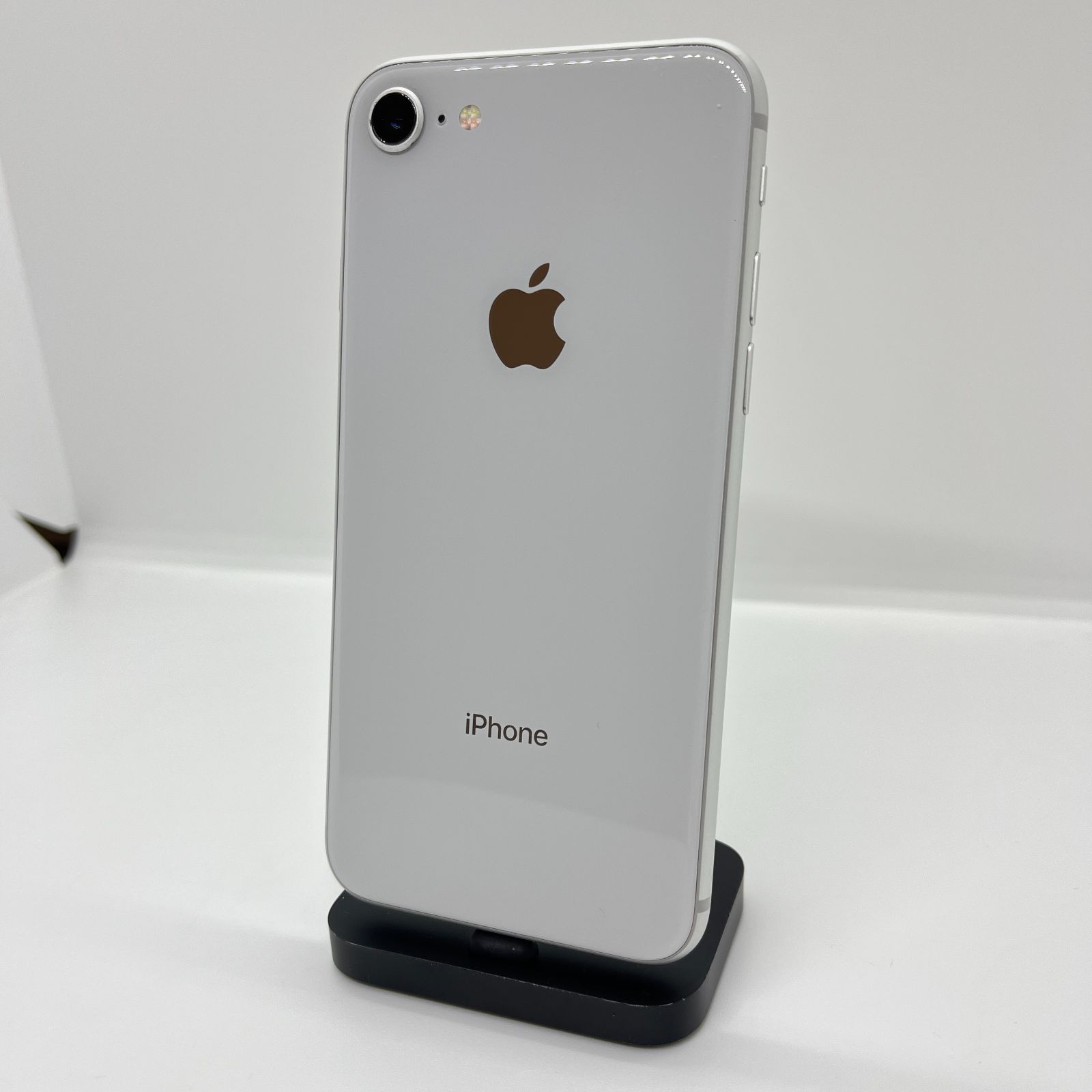 琥*川様 iPhone8 バッテリー81% simロックあり iPhone 8 バッテリー新品 Apple iPhone8 64GB シルバー 大容量 電池