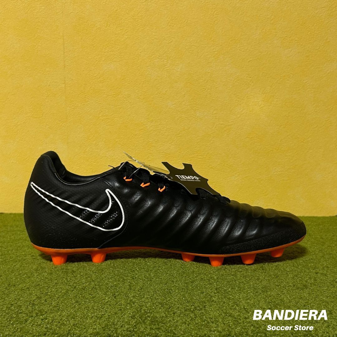 新品・未使用】NIKE ナイキ サッカースパイク ティエンポ レジェンド 7