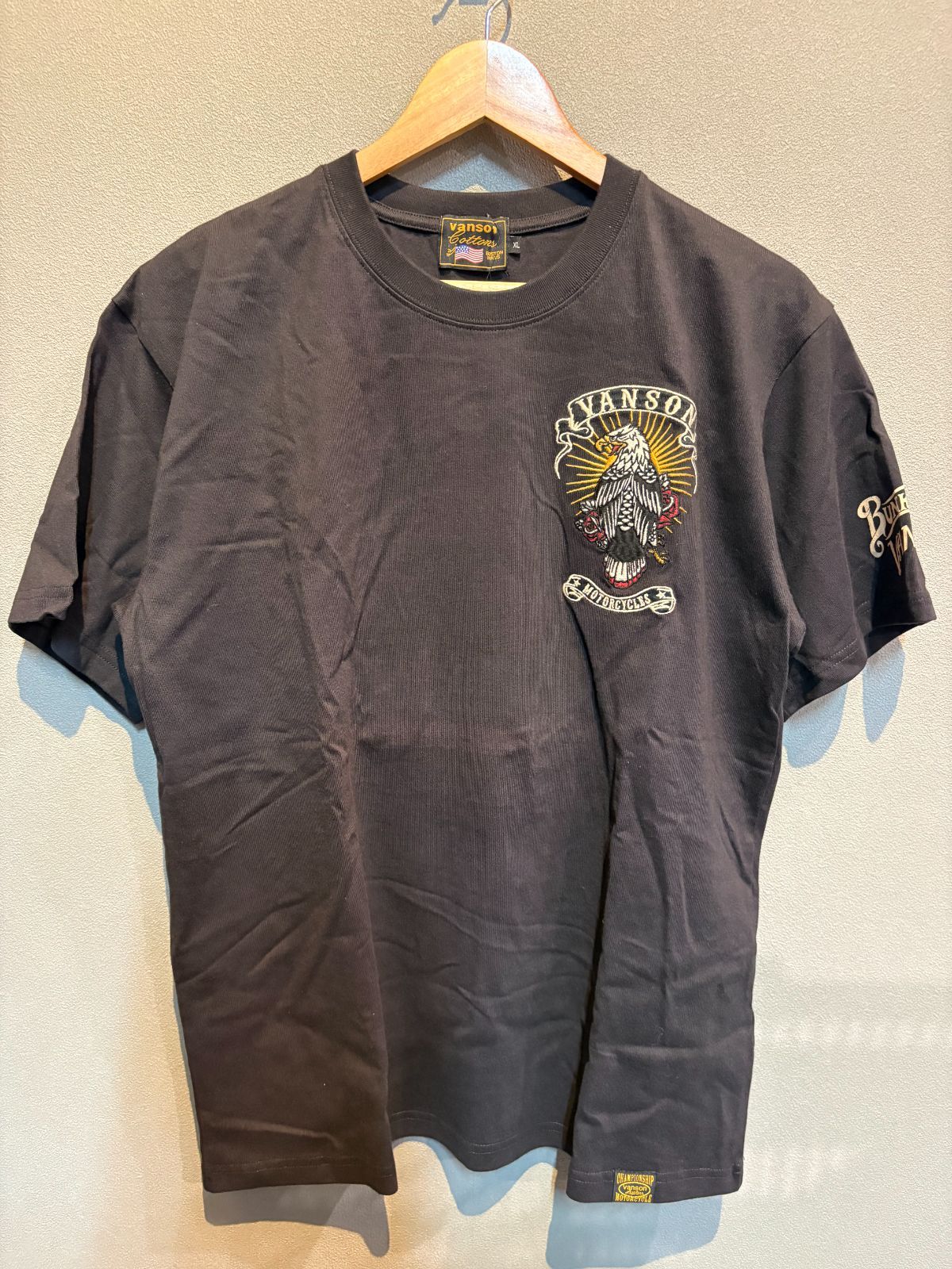 日焼けあり値下げ】VANSON バンソン イーグルタトゥーTシャツ 刺繍