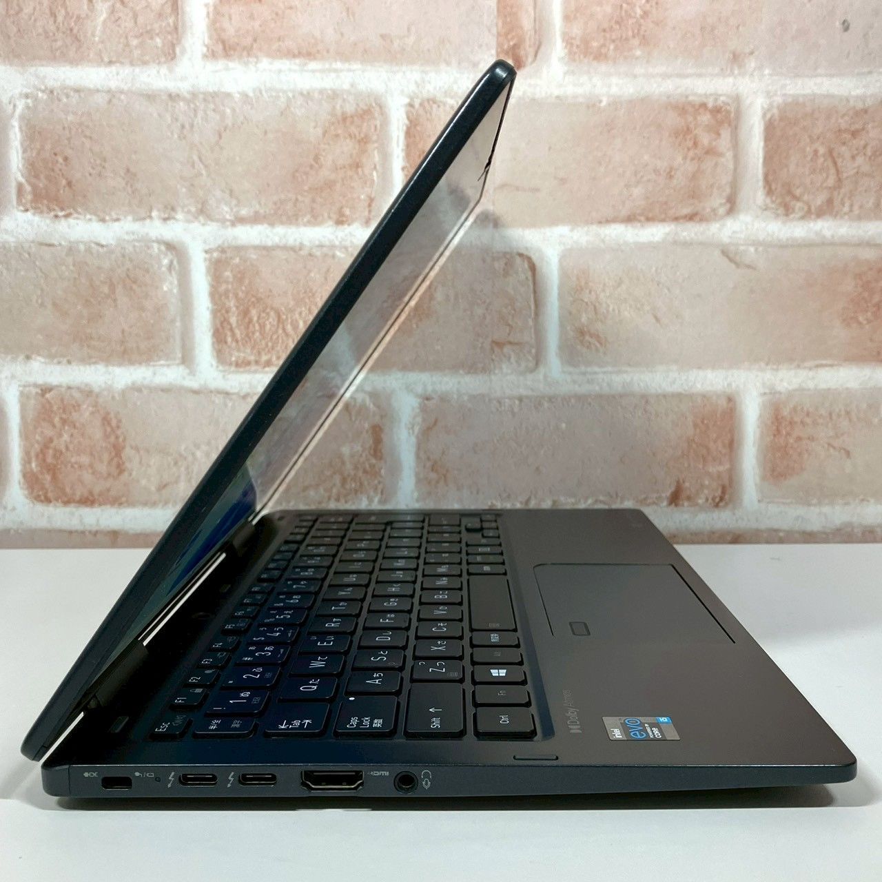 美品】dynabook V83/HS 第11世代i5タッチパネル - メルカリ