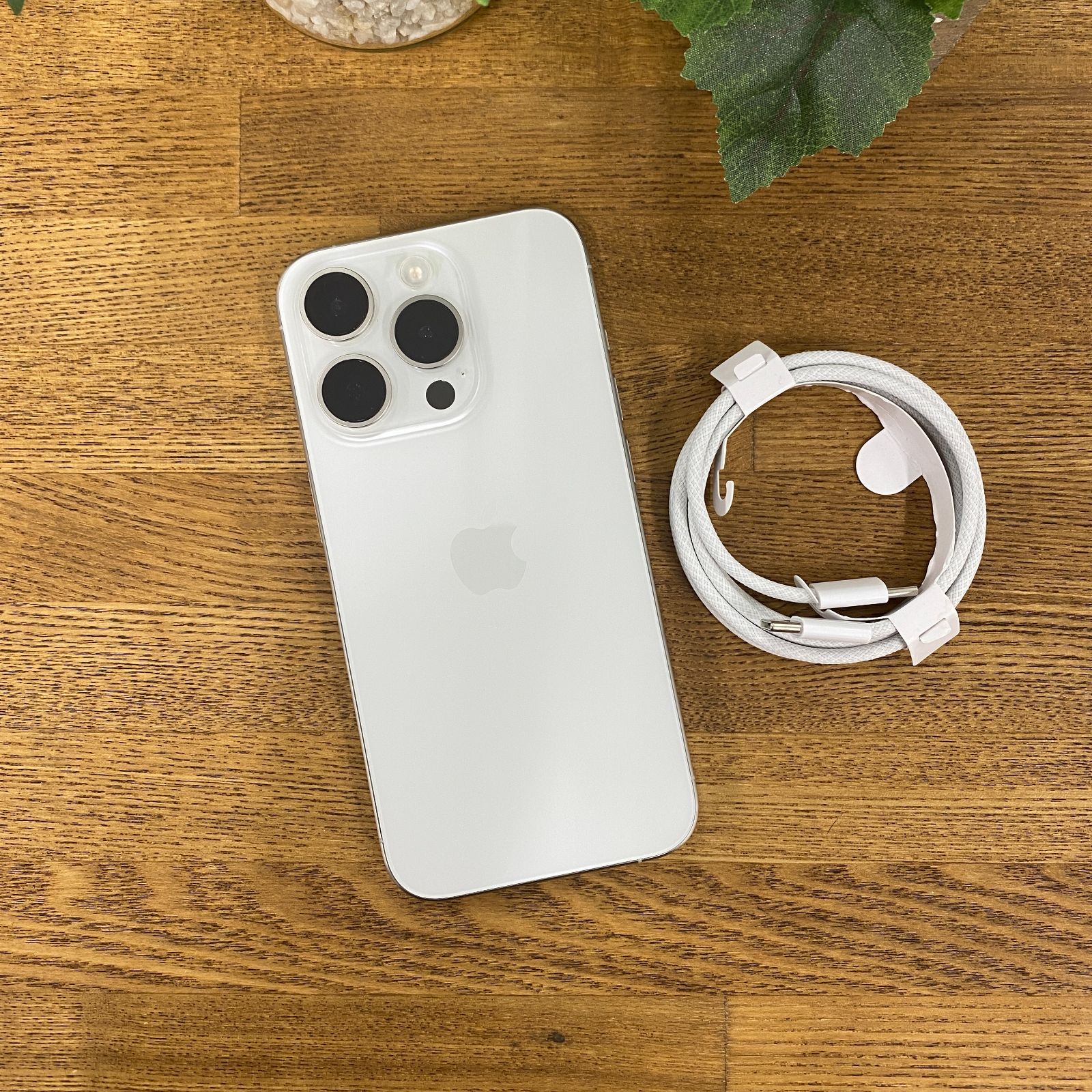 iPhone 15 Pro 128GB ホワイト SIMフリー - ISHOP JAPAN - メルカリ