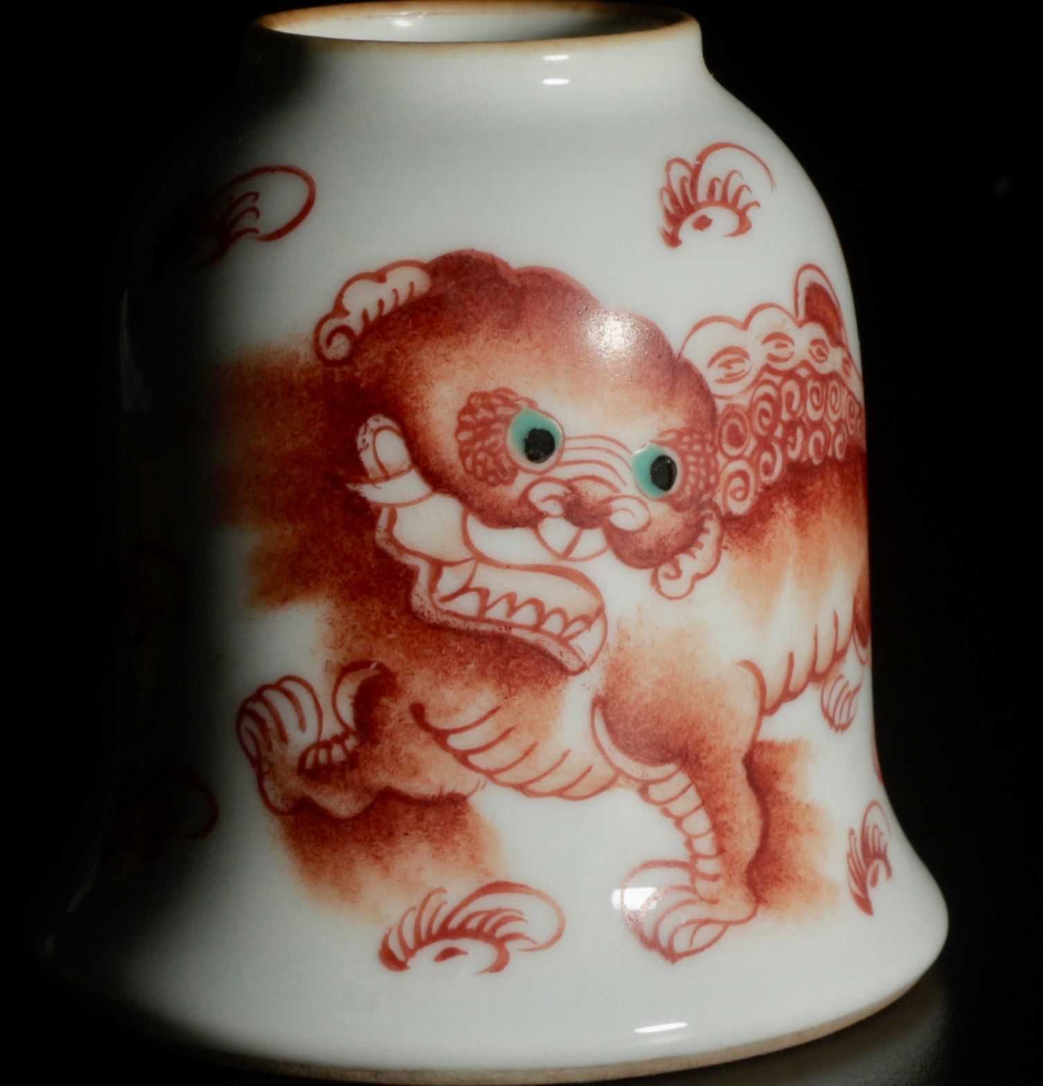 中国　赤絵　文房・水盂　獅子図・清朝・小壷 古童 - 赤絵 獅子文 小壺 茶器 | 古美術品専門サイト fufufufu.com