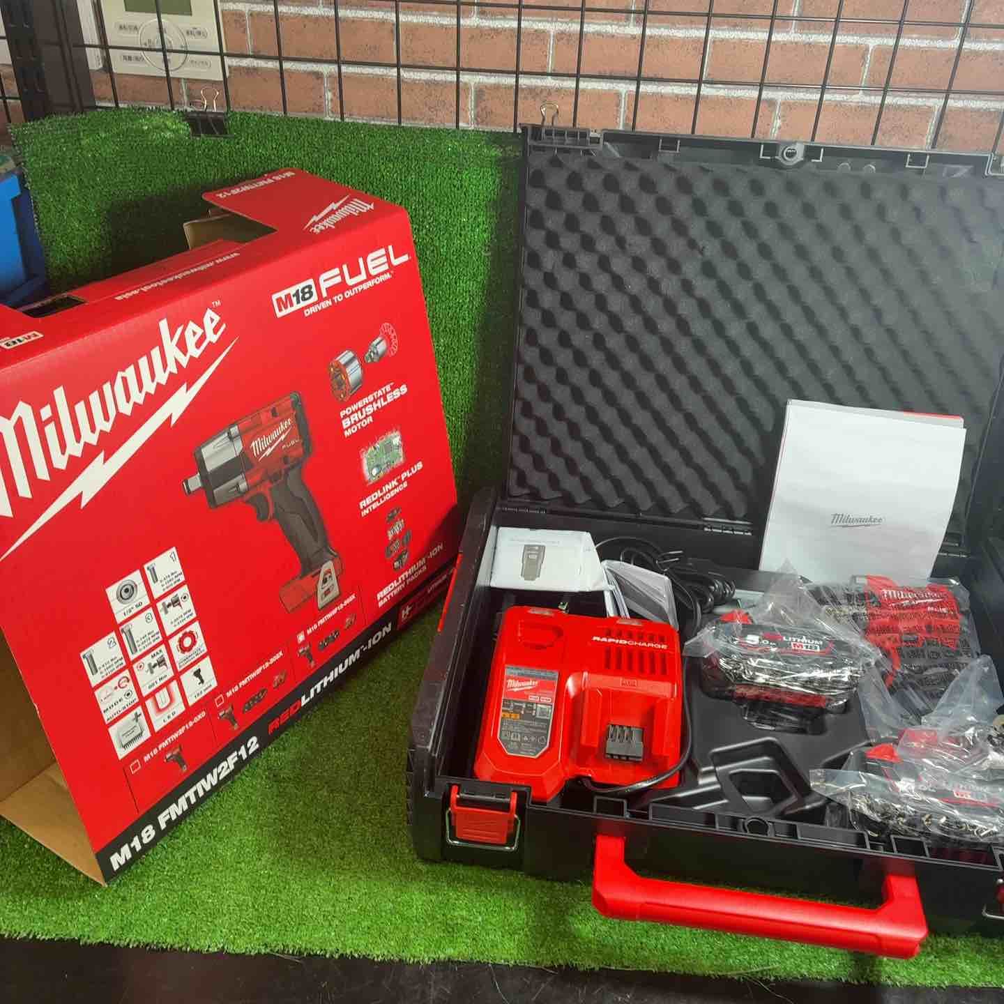 未使用品】 ミルウォーキーツール・ジャパン M18 FUEL 1/2インチ 745Nm 