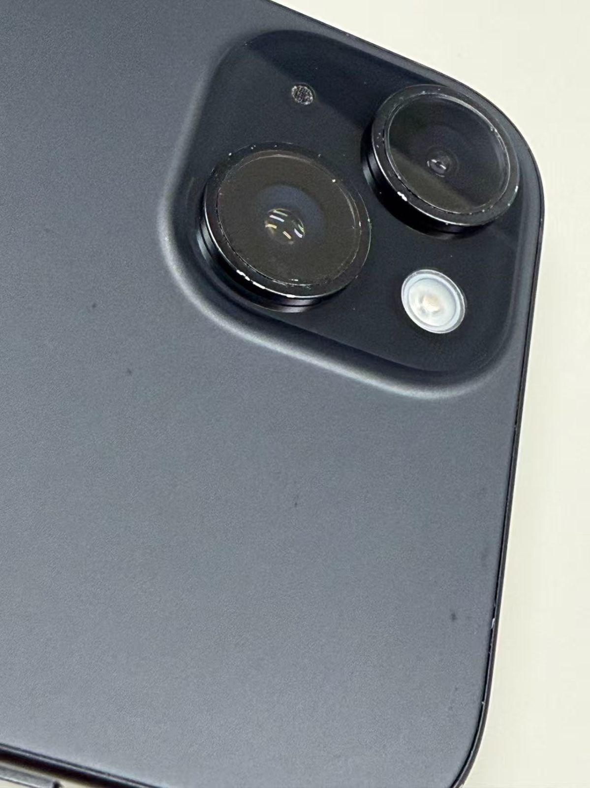 iPhone15 128GB ブラック SIMフリー バッテリー85%-メルカリ
