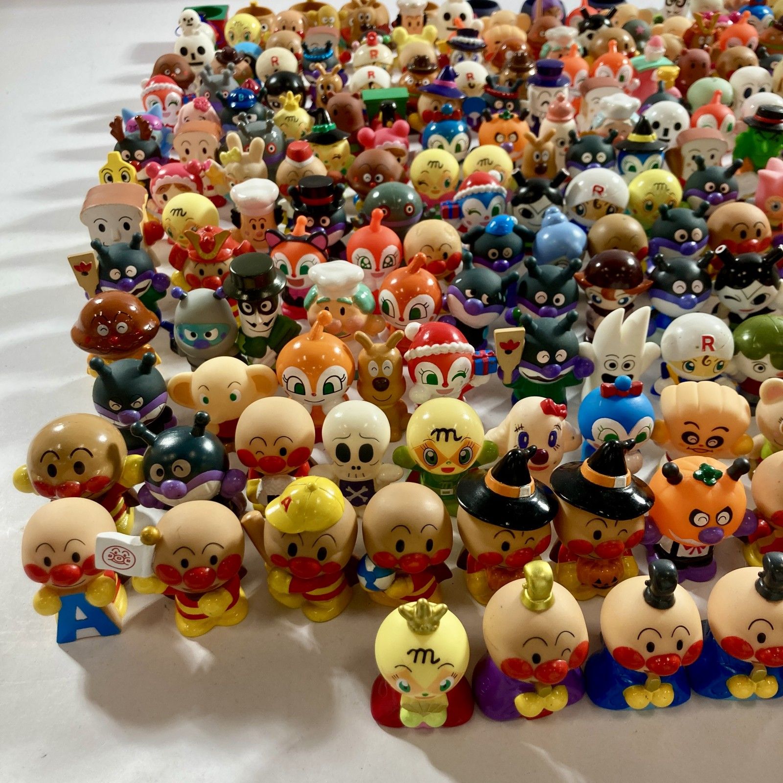 （お値引き不可❌）アンパンマン　ソフビ　ミニフィギュア　102点まとめ売り Yahoo!オークション - アンパンマン まとめて ソフビドール フィギュア