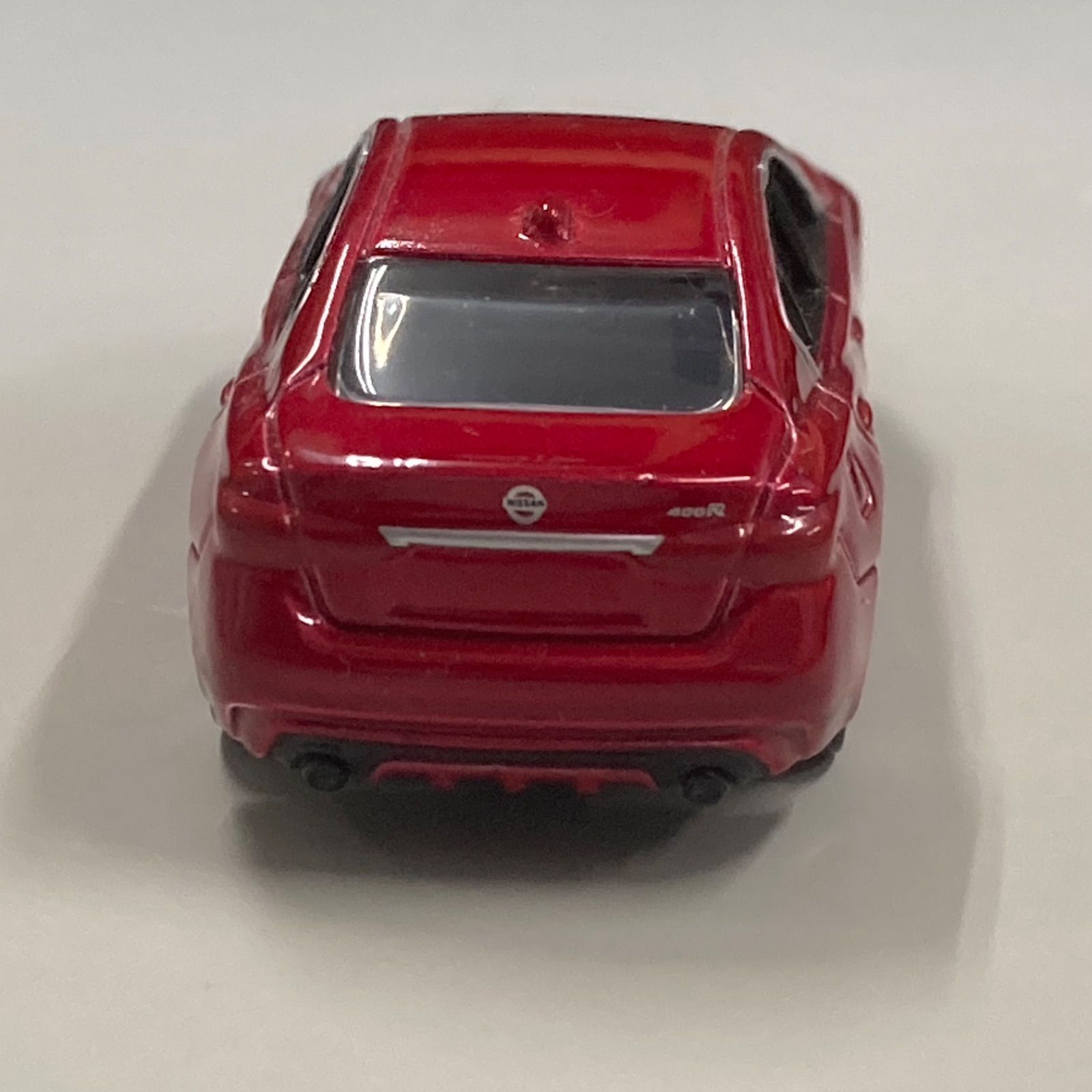 トミカ】日産 スカイライン (V37型／ No.76 絶版 未使用（検品開封のみ