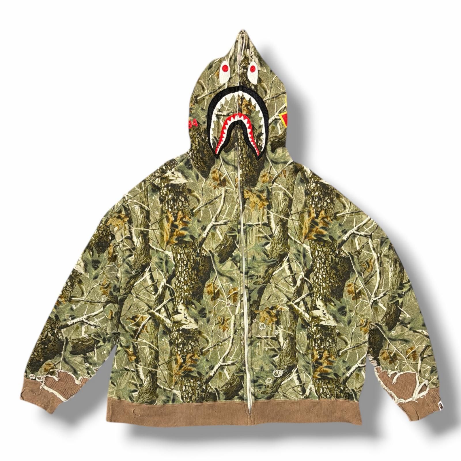 参考上代143000円 SAINT MICHAEL  × A BATHING APE BAPE_ZIP HOODIE/SAHARK/CAMO ベイプシップフーディー シャークカモスウェットパーカー コラボ セントマイケル  × アベイシングエイプ SM-HR1-0000-C38 ツリーカモ XL （14411M） 参考上代143000円 SAINT MICHAEL × A BATHING APE BAPE_ZIP HOODIE
