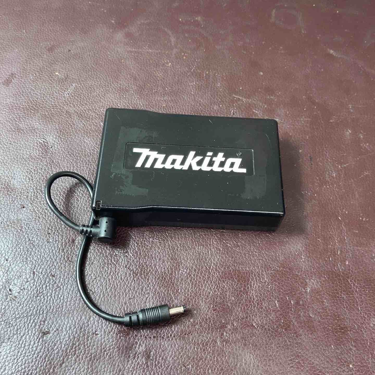 【中古品】マキタ(makita) 充電式ファンジャケット専用バッテリ BL07150B A-68507【東大和店】