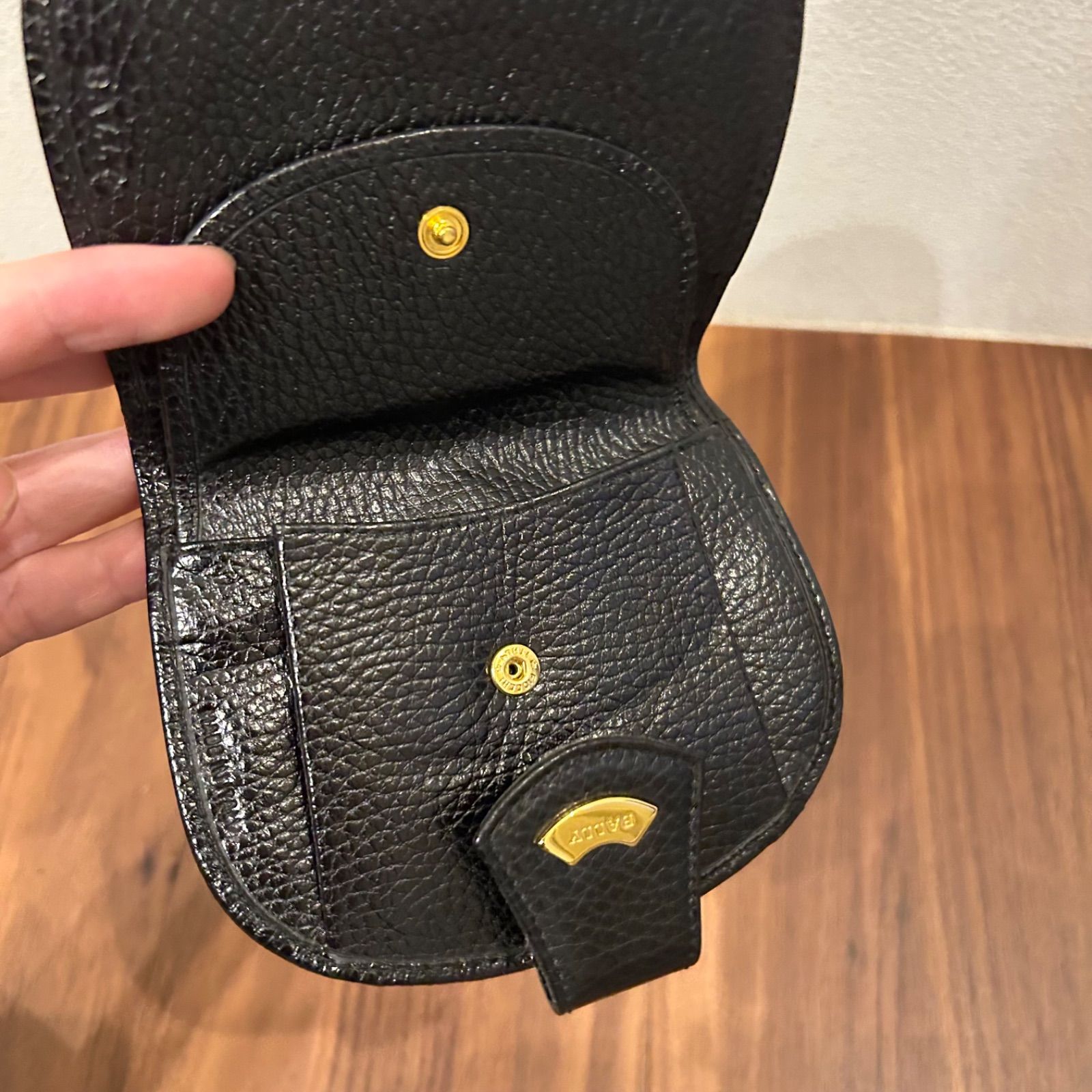 美品イタリア製 BALLY バリー レディース メンズ 二つ折り財布 革財布 