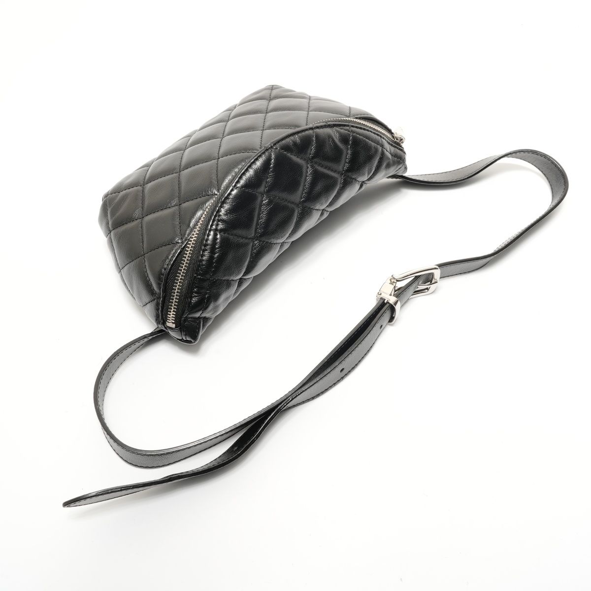 CHANEL シャネル ショルダーバッグ 29番台 2020 マトラッセ シルバー
