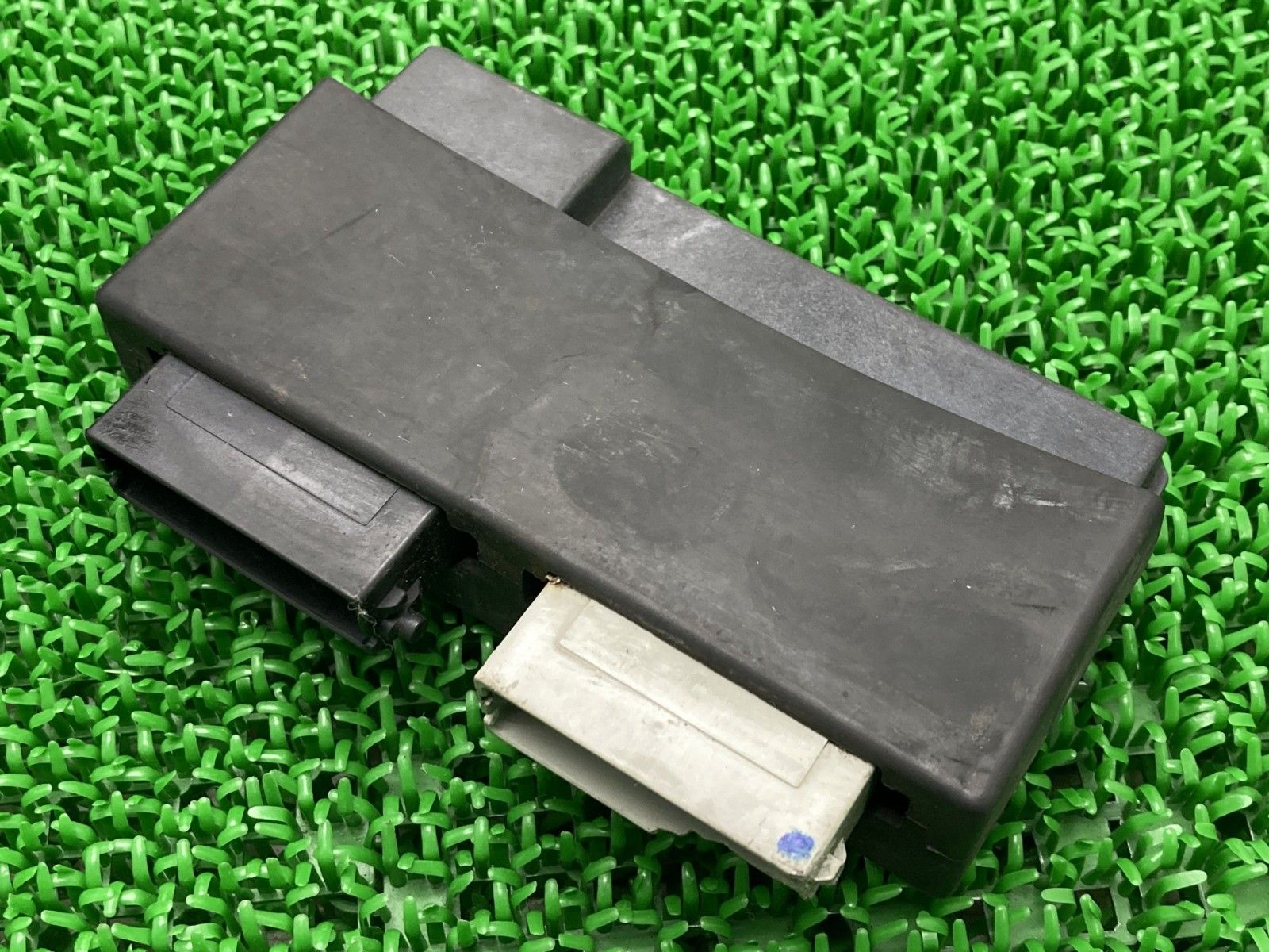 CBR1000RR ECU ホンダ 純正 中古 バイク 部品 SC57 ECM PGM-FIユニット SC57 前期 車検 Genuine Ny CBR1000RR ECU ホンダ 純正 中古 バイク 部品 SC57 前期 ECM PGM-FI