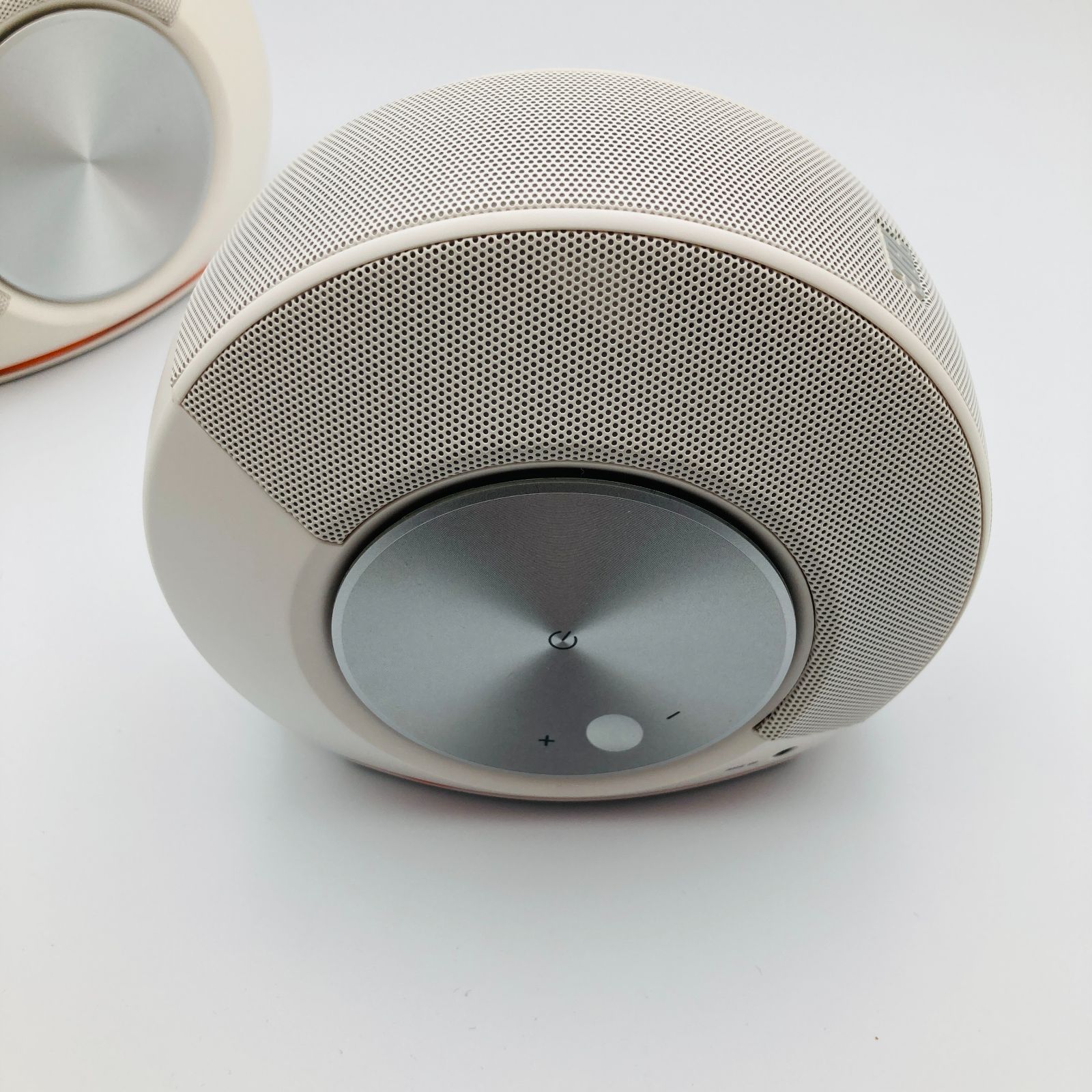 JBL Pebbles ペブルス バスパワードスピーカー USB/DAC内蔵 ホワイト