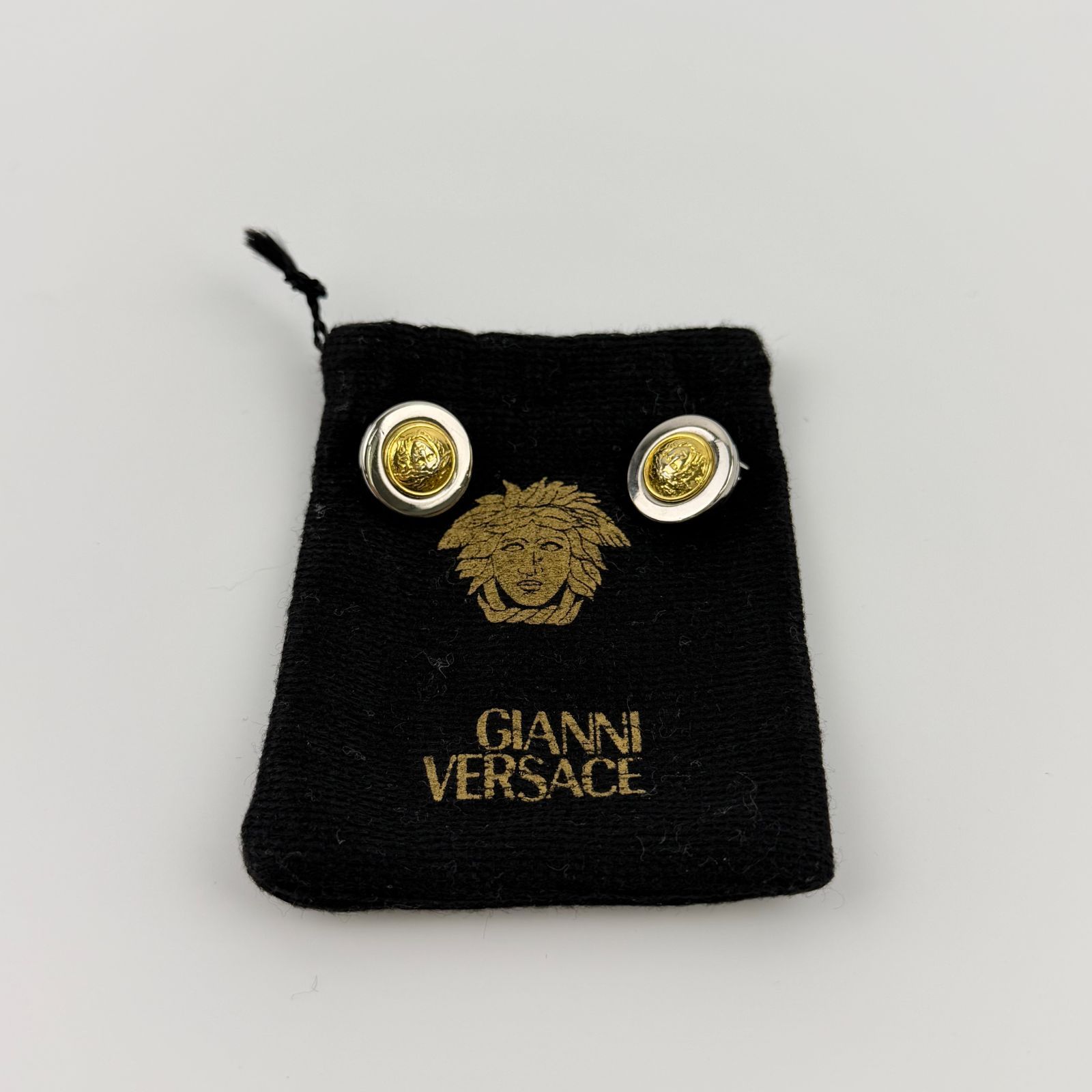 中古】GIANNI VERSACE ヴェルサーチ イヤリング ゴールド ヴィンテージ