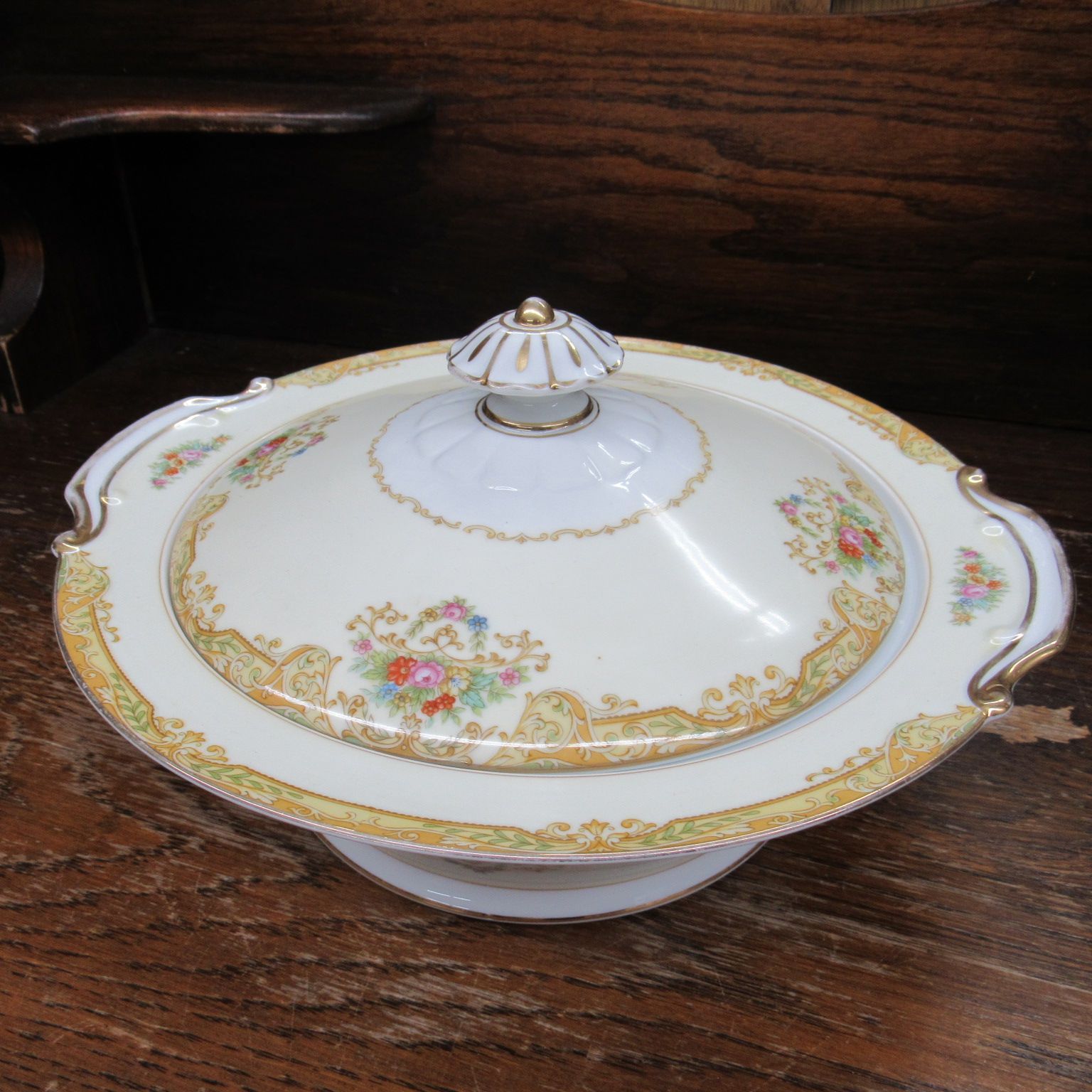 SALE 未使用品　オールドノリタケ　スープチューン　 アンティーク　金彩 オールドノリタケ アメリカ輸出用 金彩花柄 スープ スープチュリーン