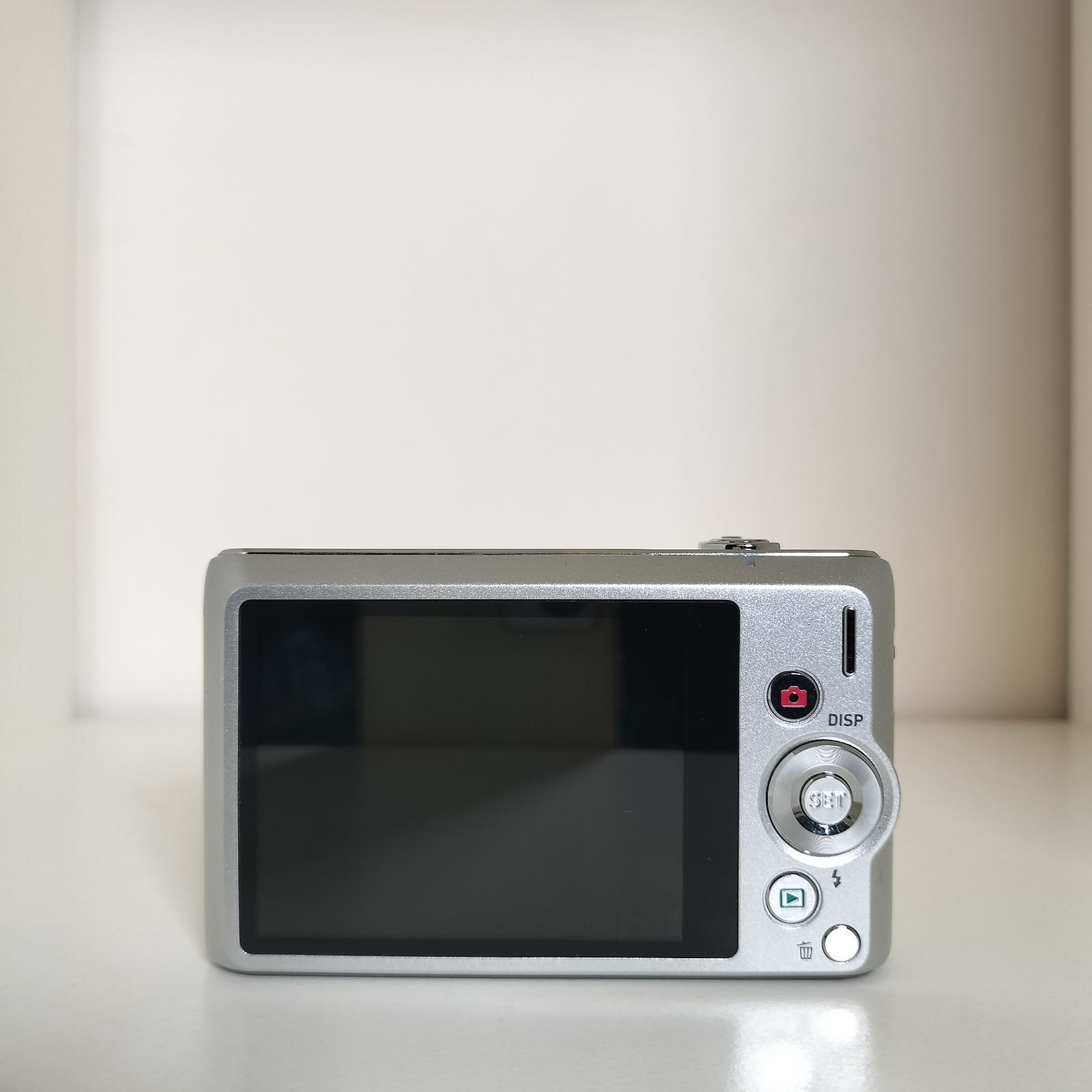 動作確認済】CASIO EXILIM EX-ZS240 シルバー デジカメ - メルカリ