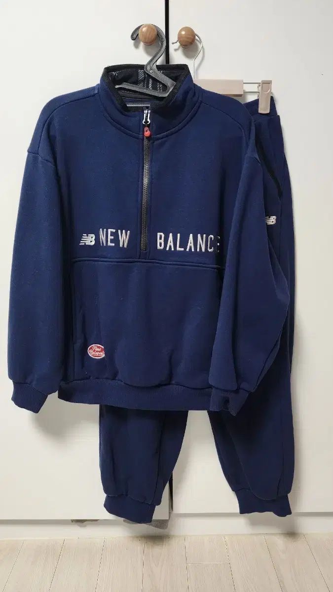 New Balance キッズ ネイビー トレーニングウェア セット 150