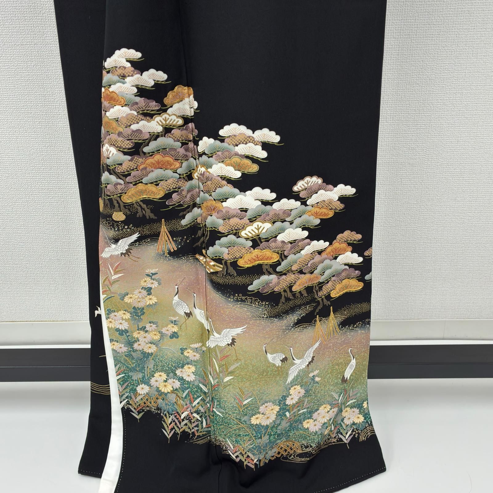 黒留袖 正絹 金駒刺繍 松 上品な鶴 比翼 袷 着物 MK-6954 - メルカリ