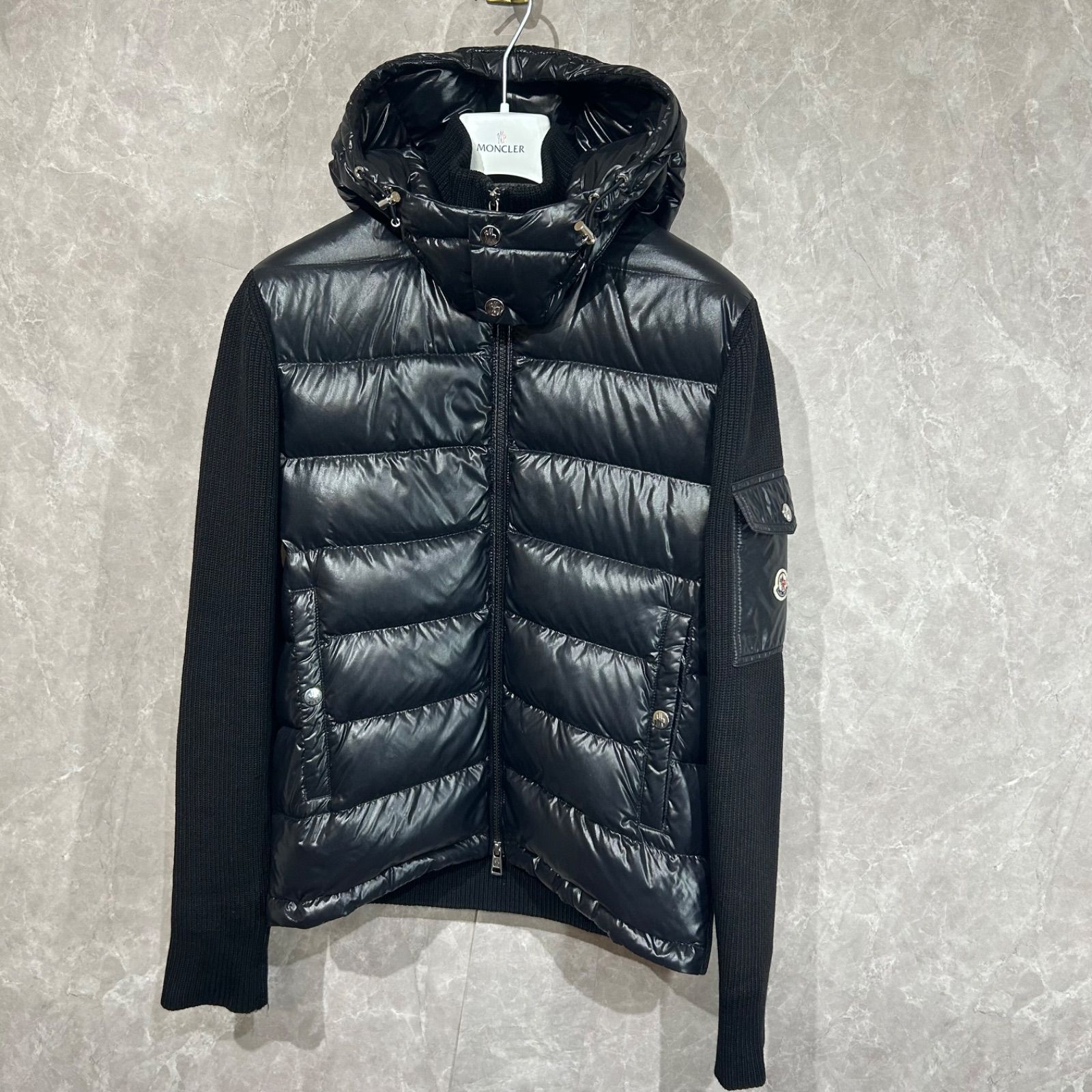 MONCLER (モンクレール) フードロゴ フルジップ ダウンジャケット