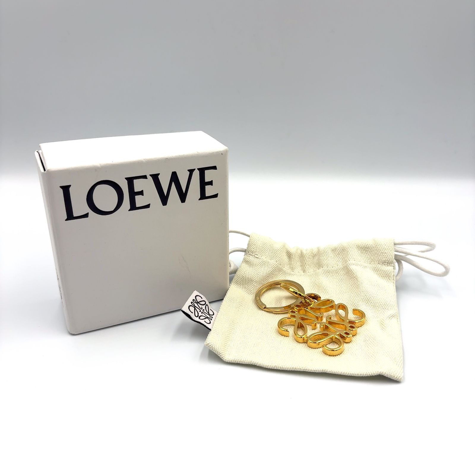 LOEWE アナグラム GP ゴールド キーリング - メルカリ