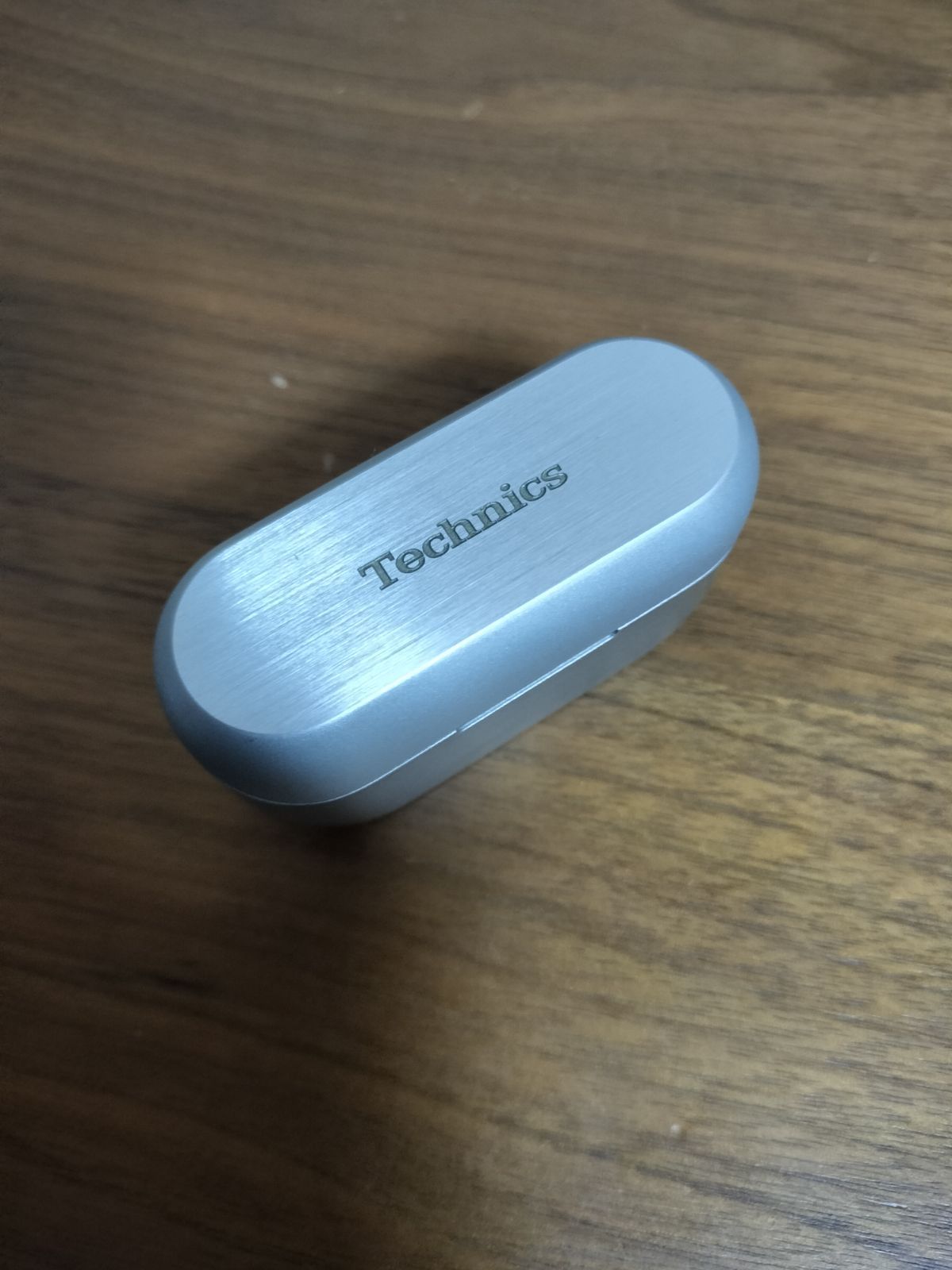 中古/充電ケースのみ/Technics EAH-AZ80-S/シルバー/銀/D パナソニック(テクニクス Technics)純正 EAH-AZ80-S用 充電ケース
