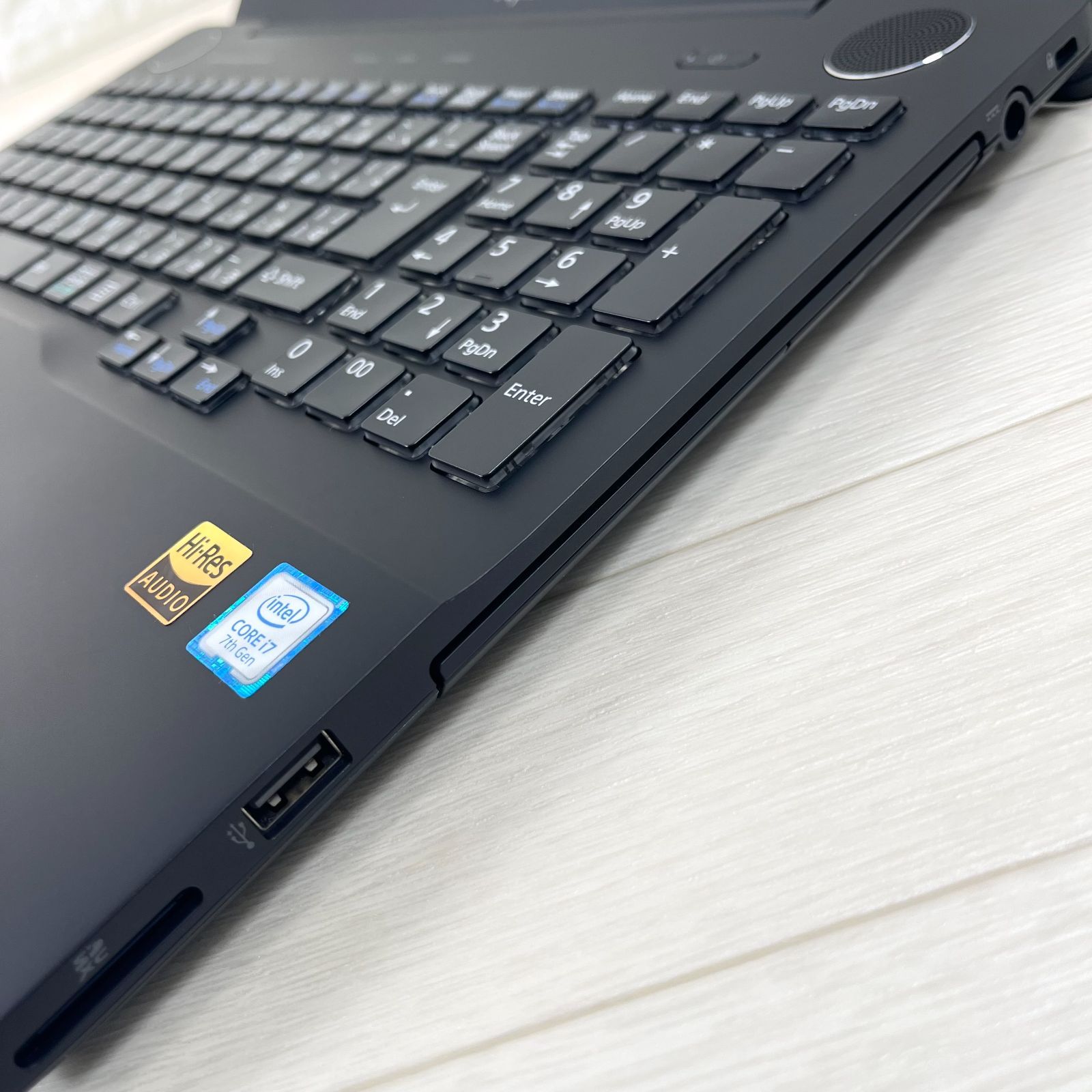 富士通 corei7 高速SSD512GB メモリ16GB オフィス2024付き Windows11