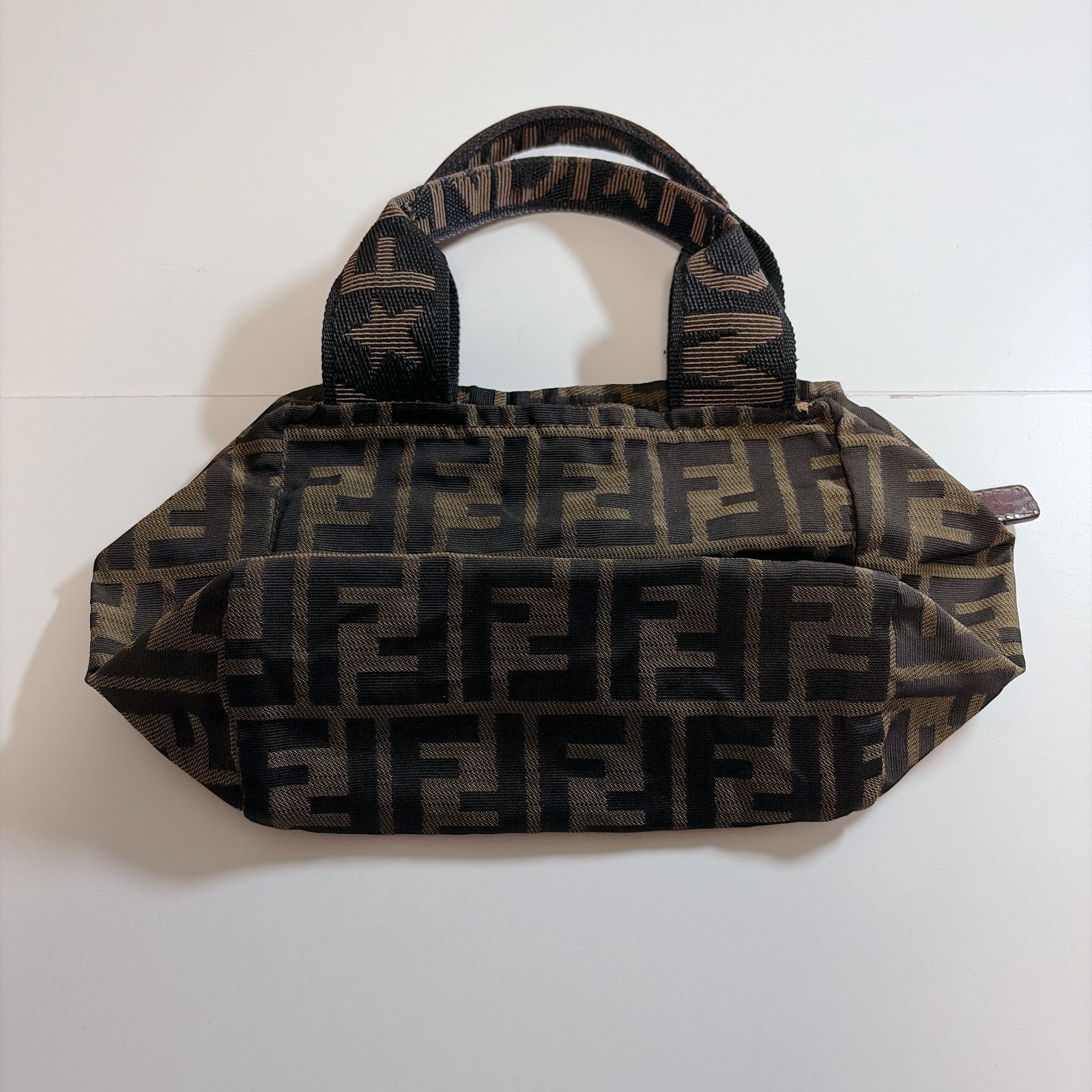 FENDI フェンディ ズッカ柄 ミニハンドバッグ 中古品 管理番号