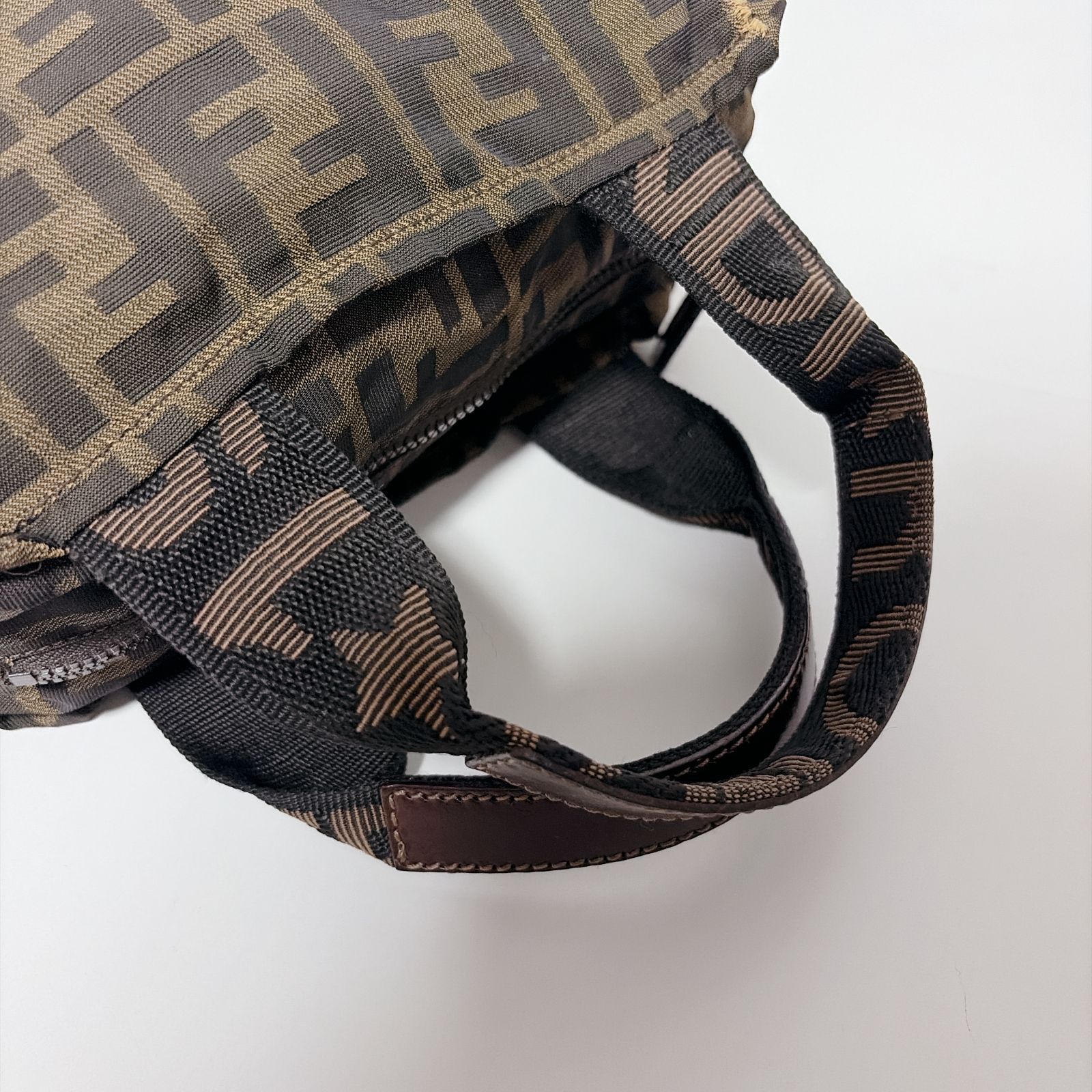 FENDI フェンディ ズッカ柄 ミニハンドバッグ 中古品 管理番号
