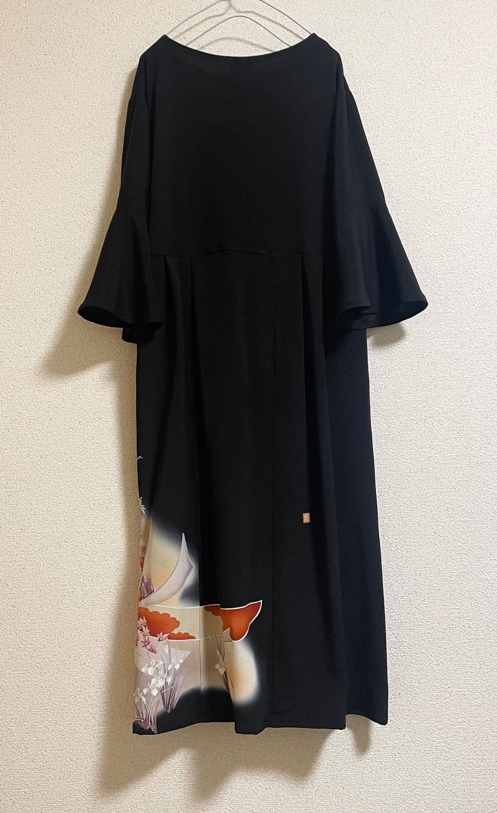 一点物 着物リメイク ロングワンピース ドレス 黒留袖 正絹 作家物
