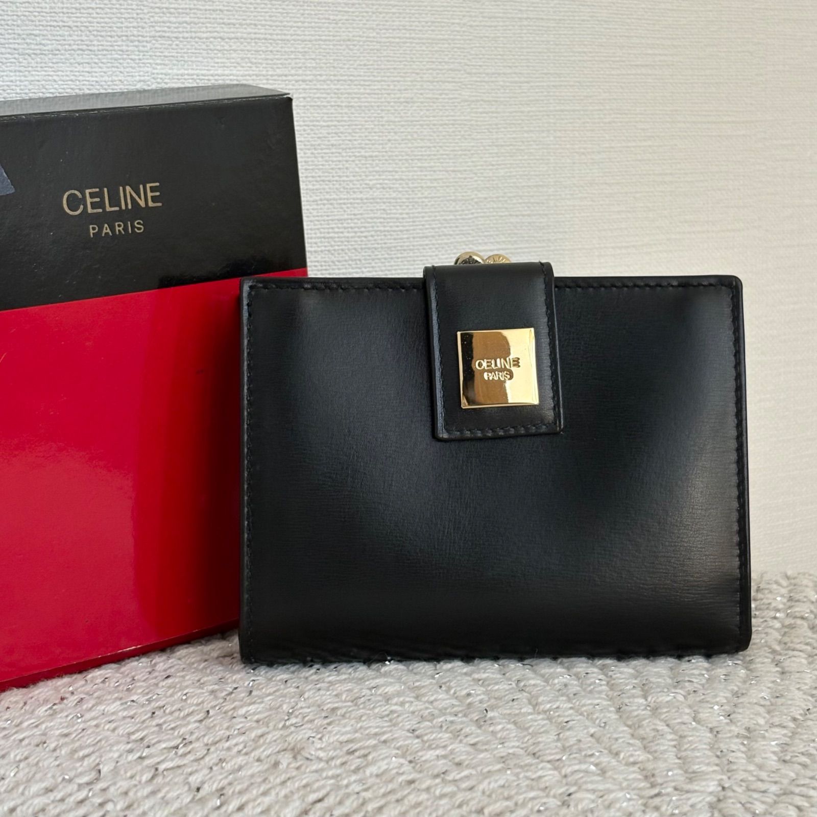 箱付き】【極美品】セリーヌ 二つ折り財布 ウォレット 礼入れ がま口 
