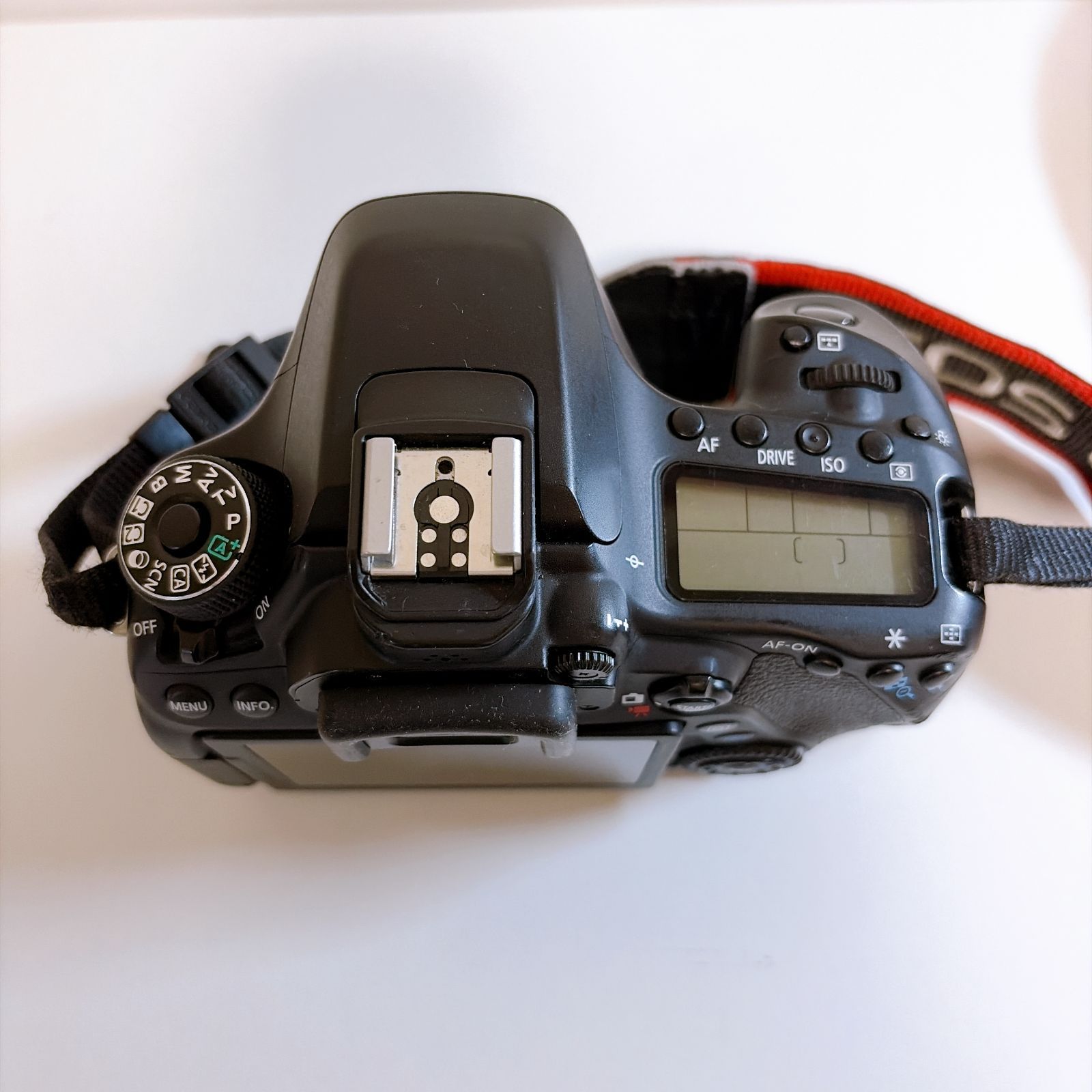 Canon EOS 80D (W) カメラ 一眼レフ 起動確認済み レンズ、SDカード
