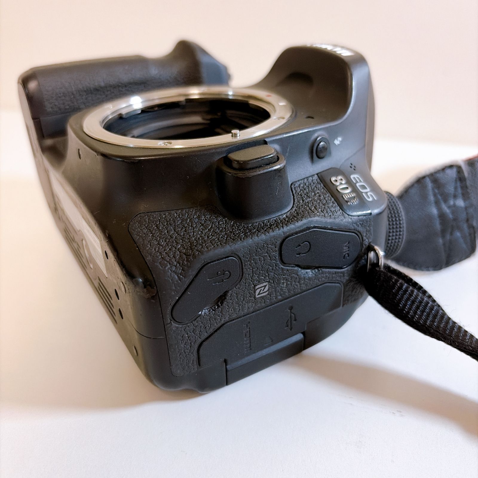 Canon EOS 80D (W) カメラ 一眼レフ 起動確認済み レンズ、SDカード