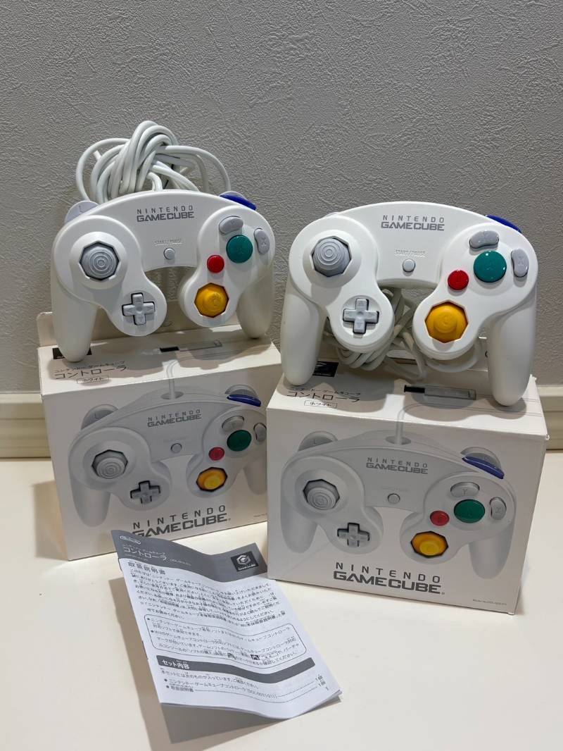 186000 現状品 任天堂 ／ Nintendo ニンテンドー ゲームキューブ コントローラー DOL-003  シルバー 3点まとめ売り [250425HM180106] Amazon.co.jp: 【動作確認済】 任天堂 ニンテンドー GC ゲームキューブ