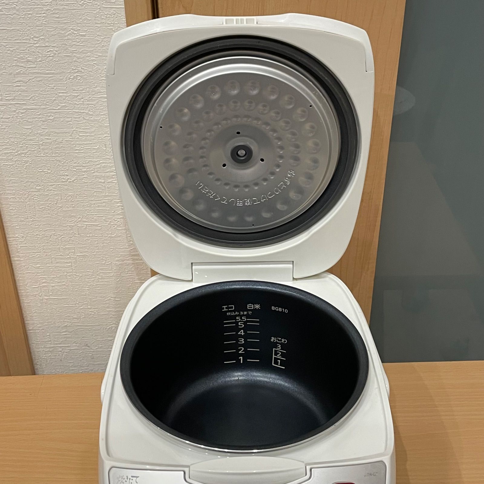 TIGER タイガー 炊飯器 マイコン炊飯ジャー JBH-G102 2022年製 