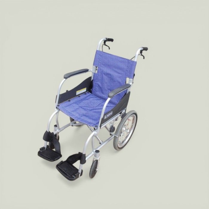 送料無料（一部地域を除く）介助用 軽量車椅子 ふわりす KF16-40SB ts-26-0413-13