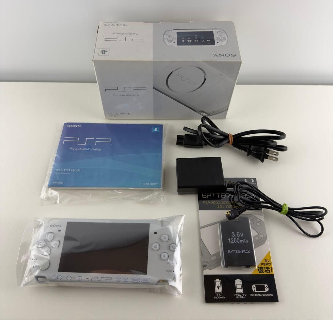 ★未使用品★極美品　パール・ホワイト(PSP-3000PW)生産終了訳 ソニー・インタラクティブエンタテインメント PSP バリュー・パック