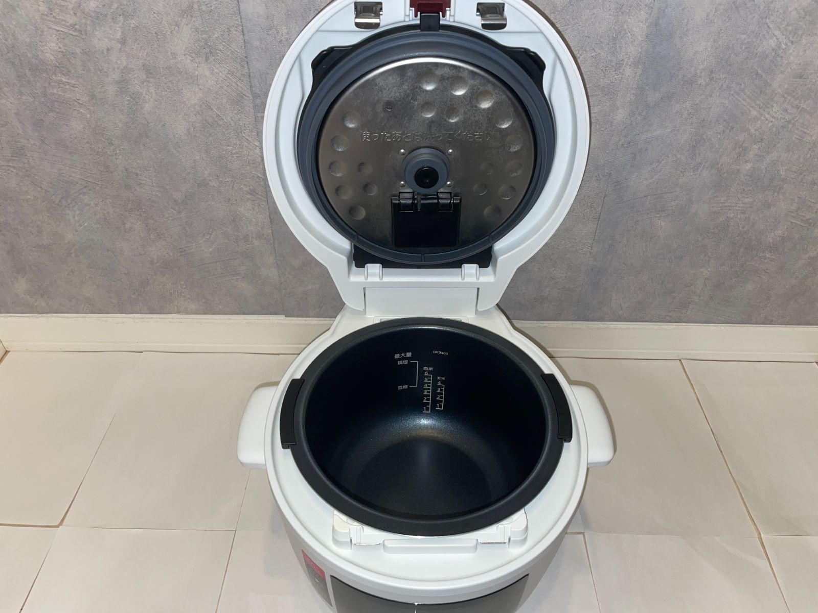 タイガー魔法瓶 電気圧力鍋 COK-B400WM マットホワイト 極美品 即発送 
