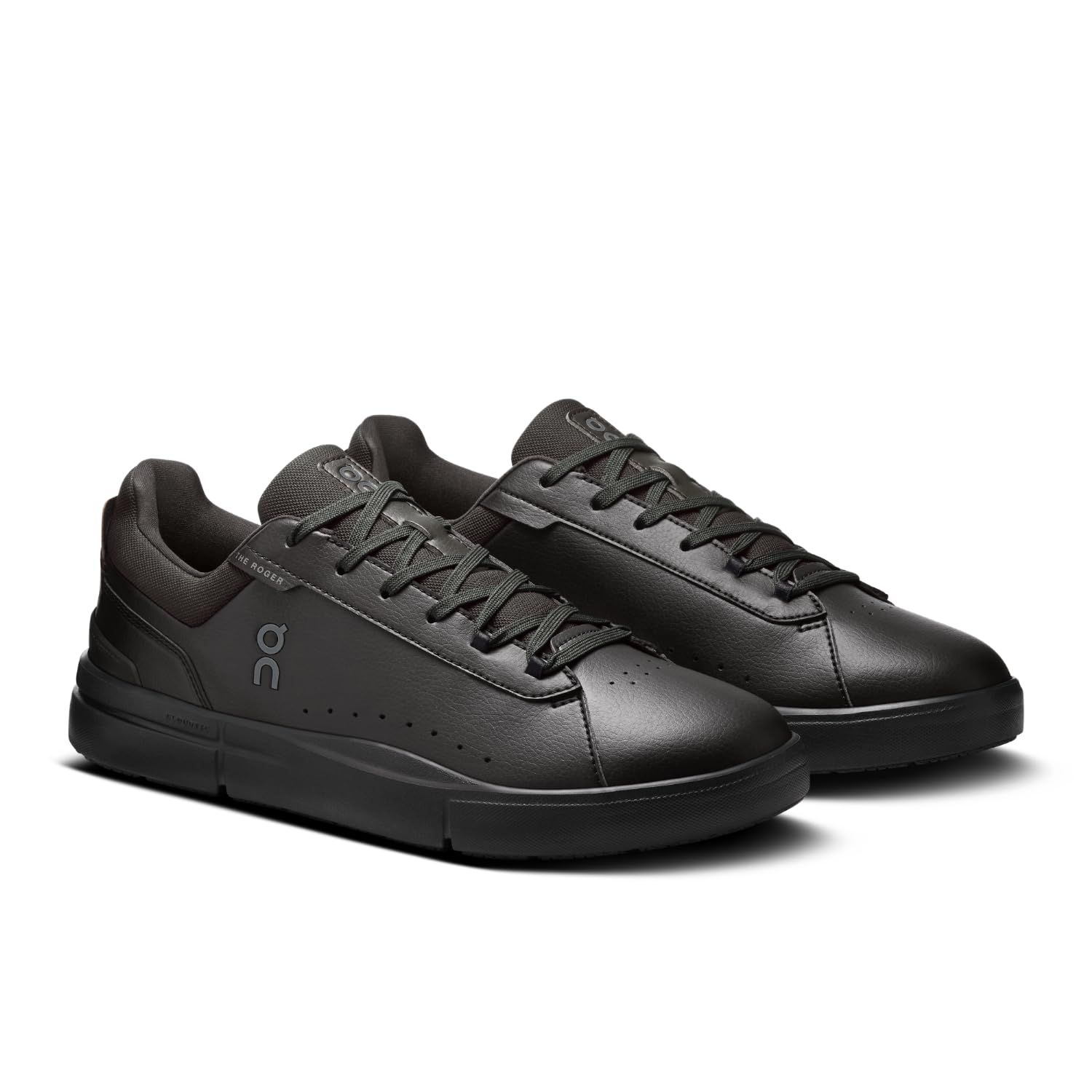 新品 [オン] THE ROGER Advantage Black | Black W7.5