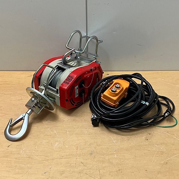 Makita/マキタ 小型ホイスト TH60 60kg 20m 単相100V ●126297