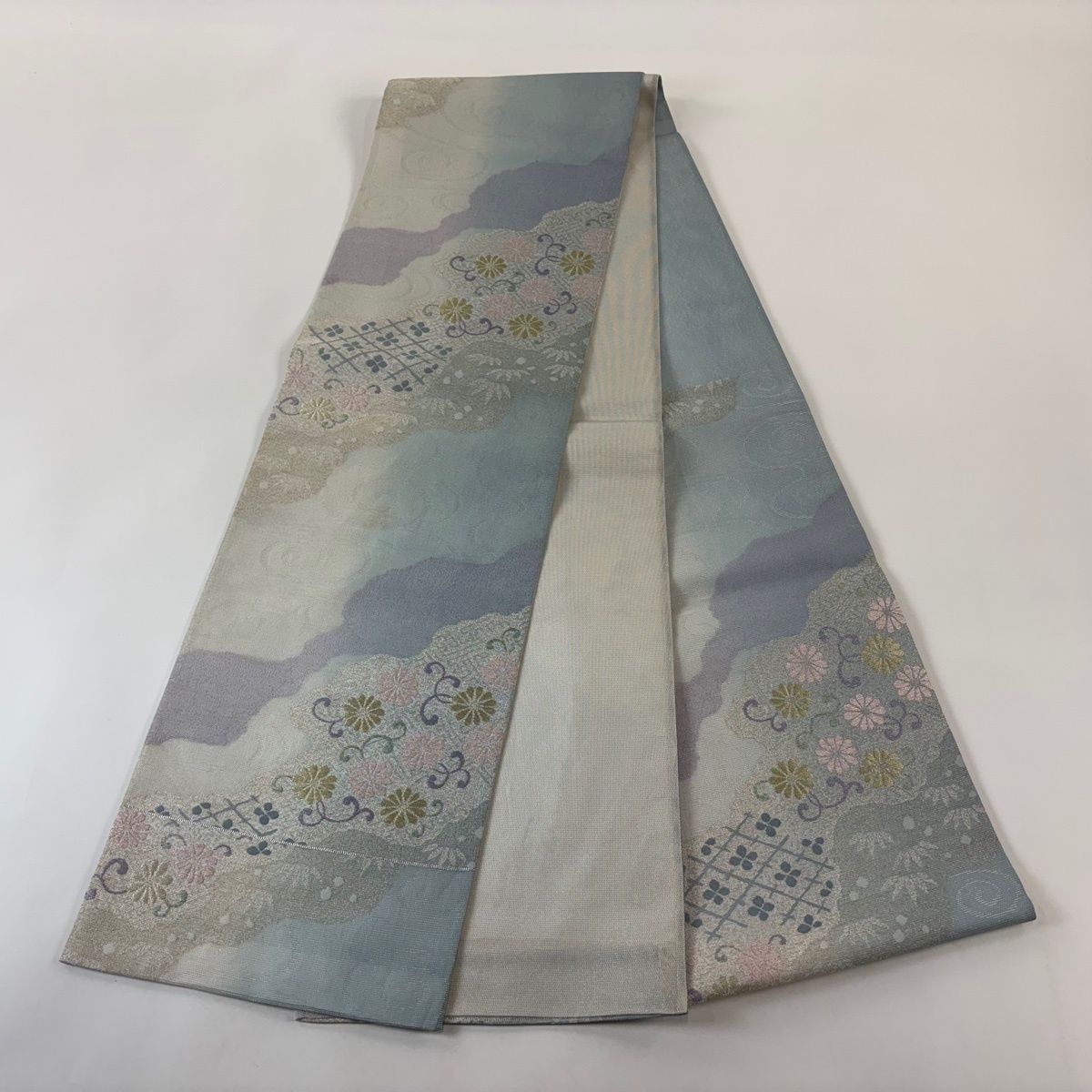 夏物 袋帯 中古 リサイクル 正絹 フォーマル 仕立て上がり 六通 草花模様 秋草 灰白色 灰青色 銀 きもの北條 A987-15 夏物 袋帯 中古 リサイクル 正絹 フォーマル 仕立て上がり 六通 草花