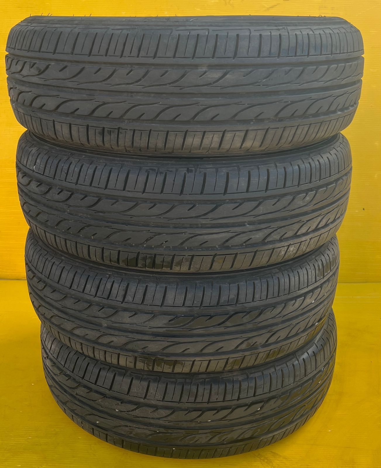 AT-752] 4本 ★2020★ ダンロップタイヤ DUNLOP TYRE D79P 175/65R14 82S 溝 7.29mｍ 南アフリカ製