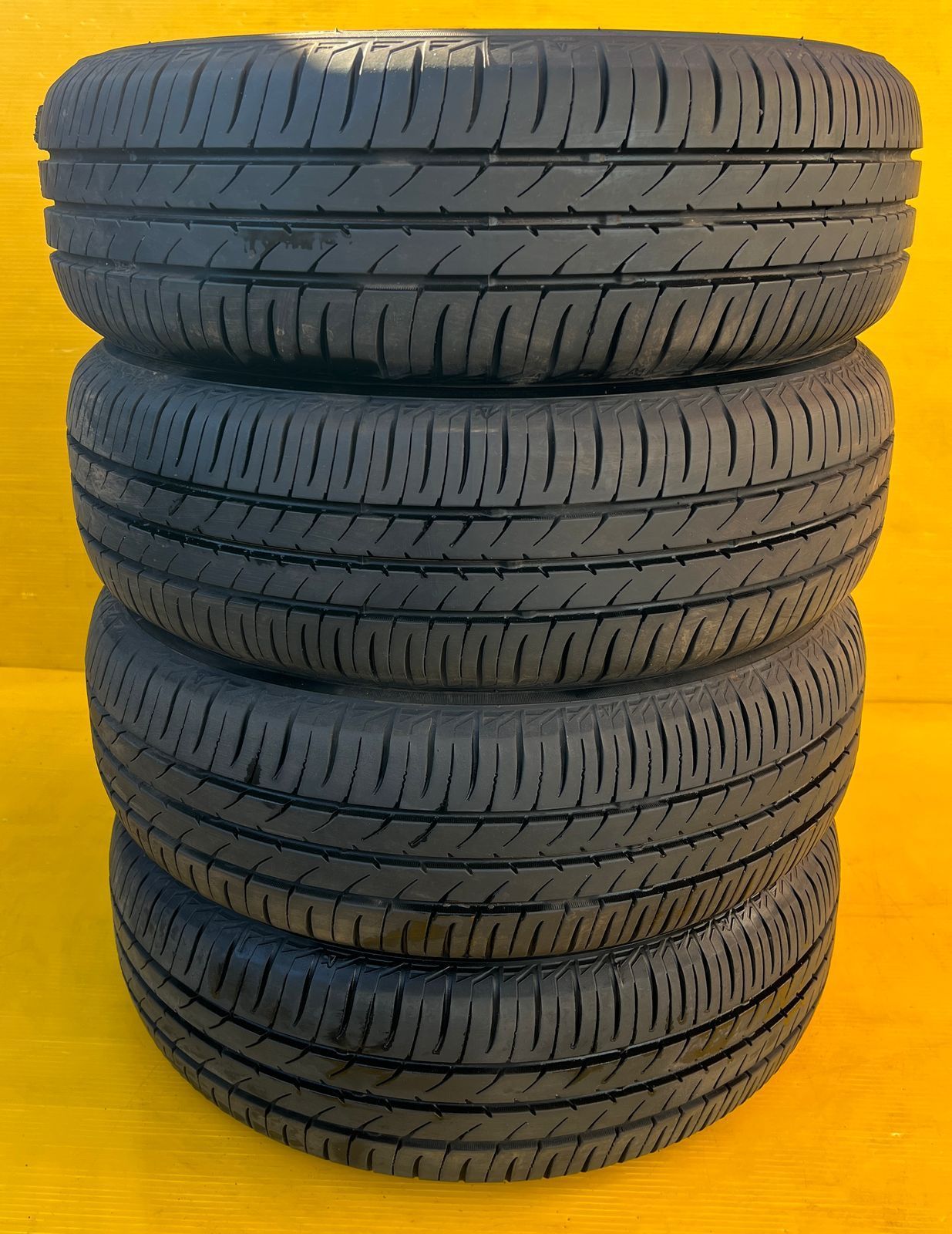 AT-756] 4本 ★2022★ トーヨータイヤ TOYO TYRE N39P 175/65R14 82S NANOENERGY 3PLUS 溝 7.48mｍ 日本製