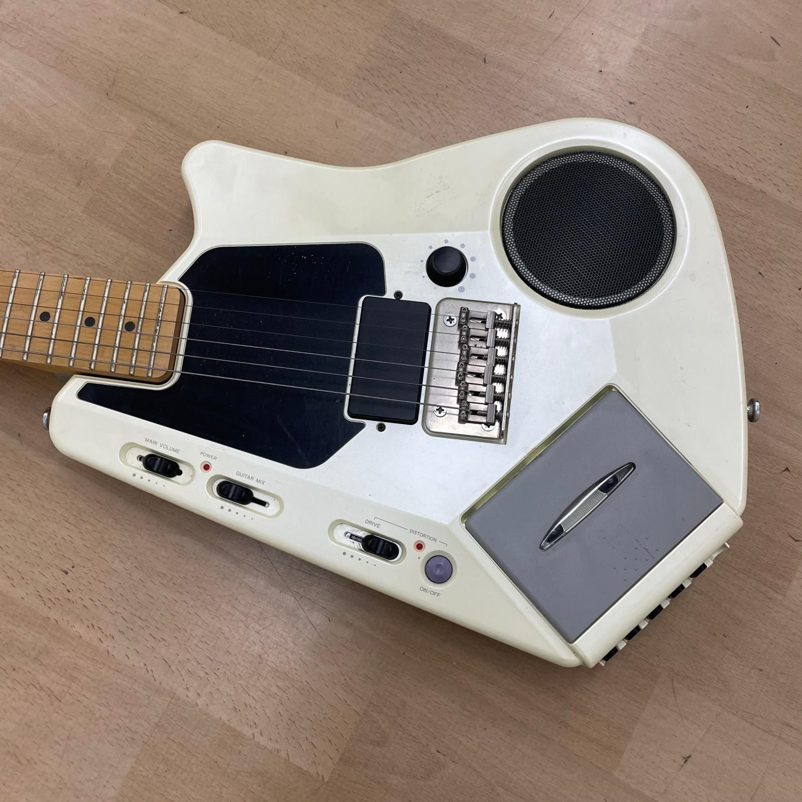 カセットプレイヤー内蔵エレキギター カシオ CASIO 弦楽器 EG-5