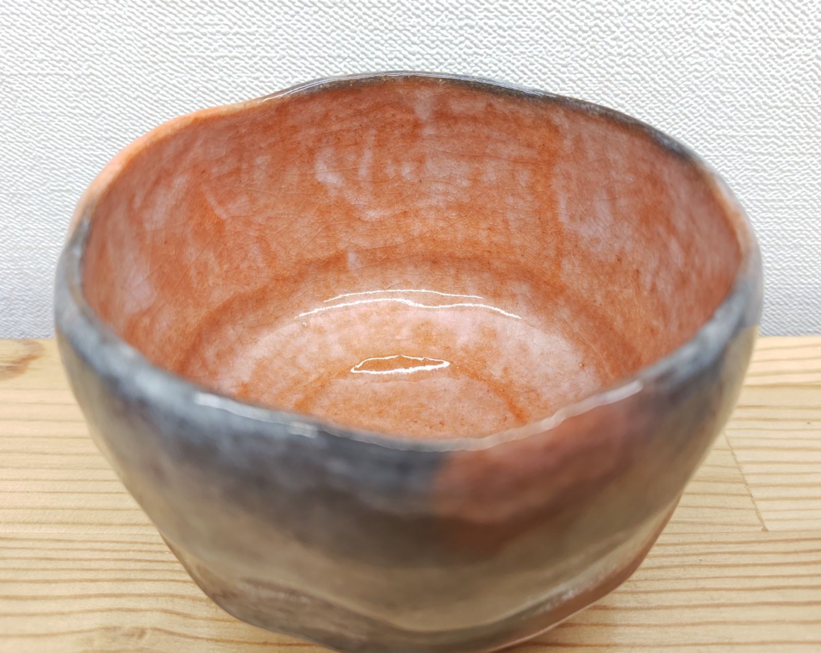 逢絢亭・中古品】茶道具 茶碗 楽焼 赤楽 2代目 小川長楽 共箱入り